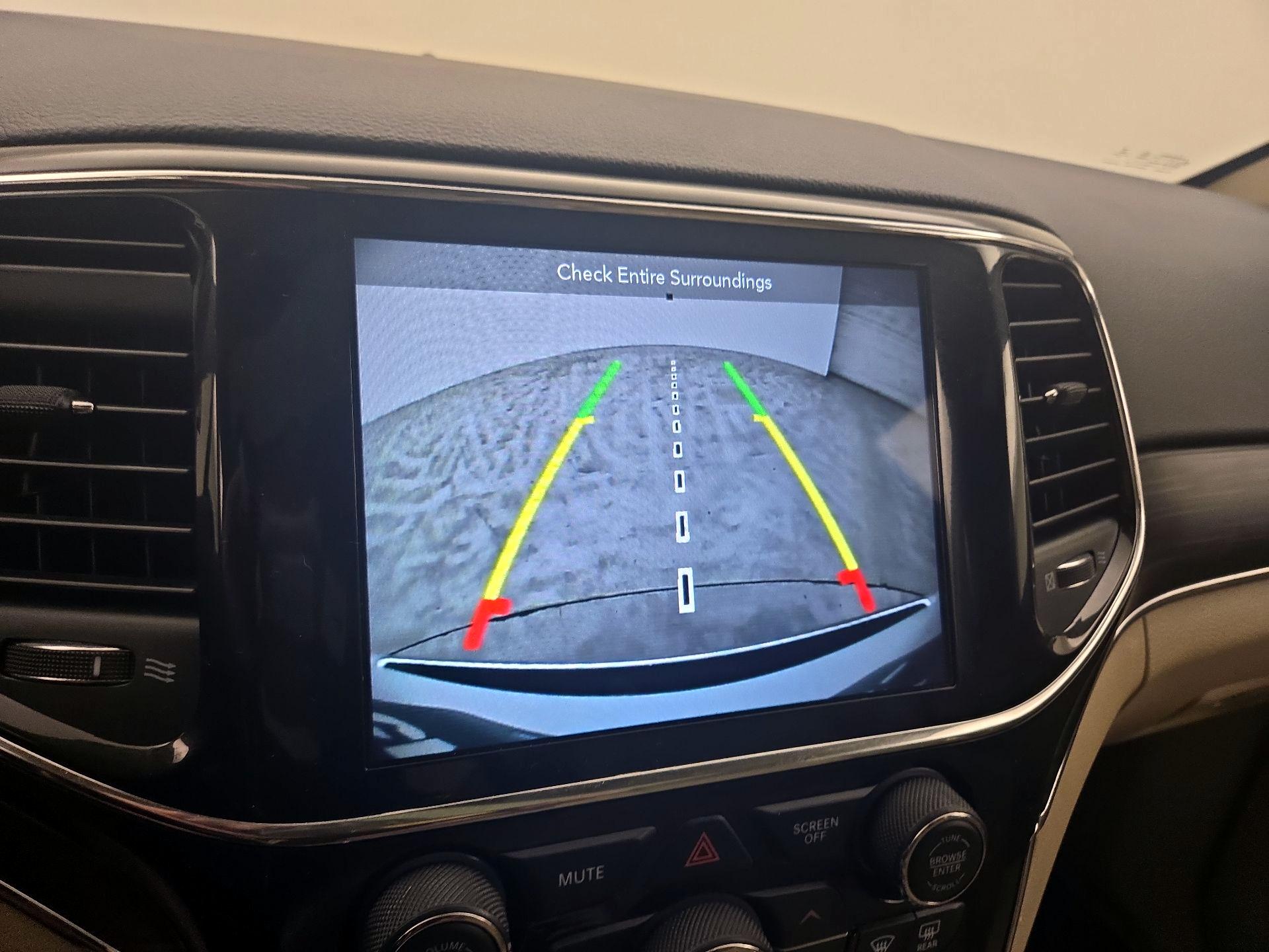 Thumbnail: 2019 Jeep Grand Cherokee - 15