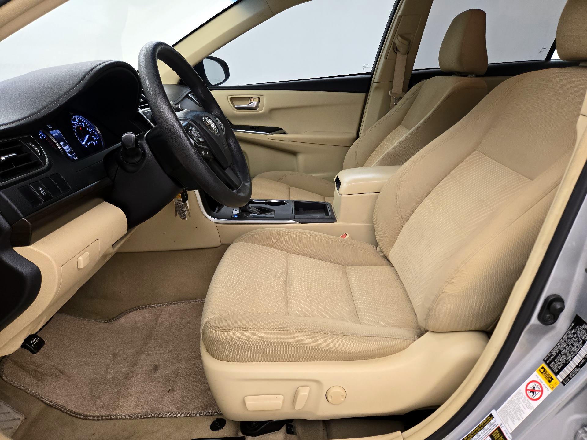 Thumbnail: 2016 Toyota Camry - 9