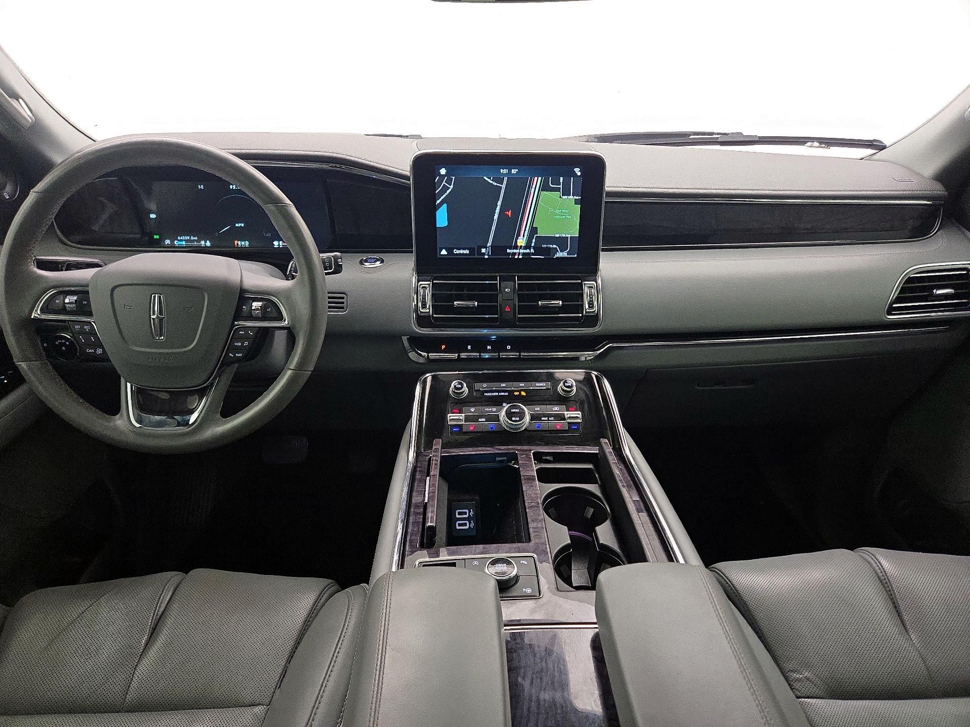 Thumbnail: 2019 Lincoln Navigator - 9