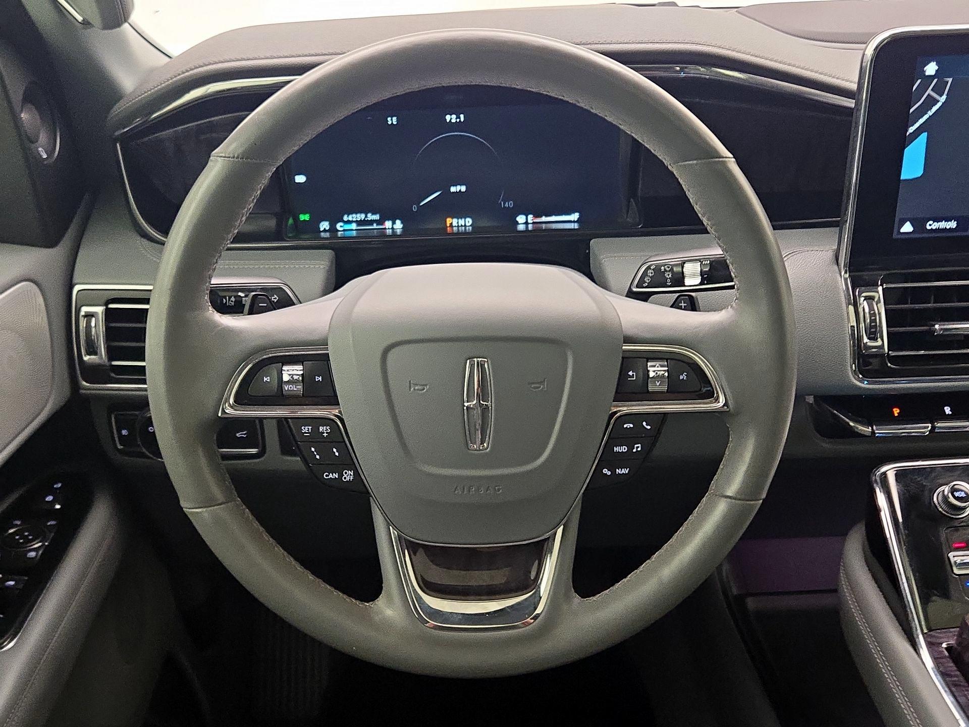 Thumbnail: 2019 Lincoln Navigator - 10