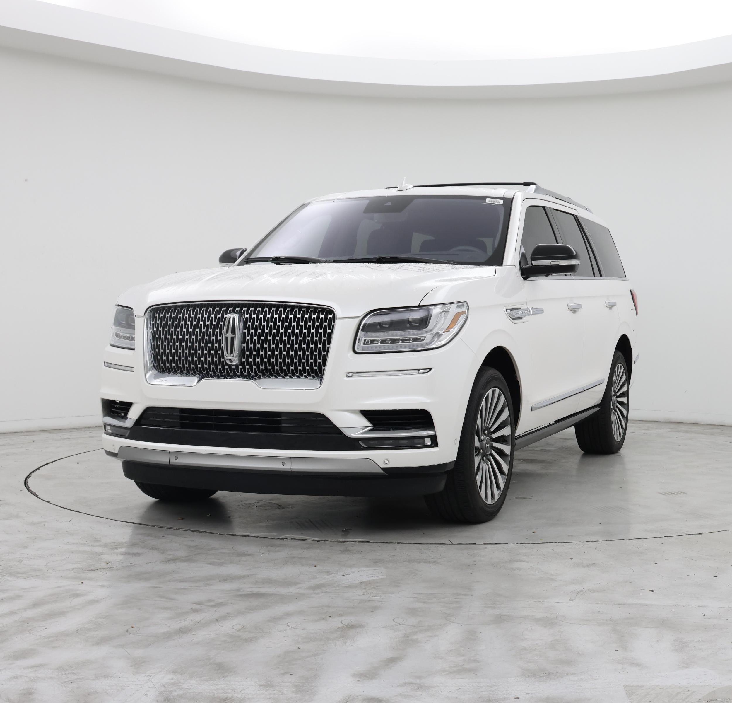 Thumbnail: 2019 Lincoln Navigator - 4
