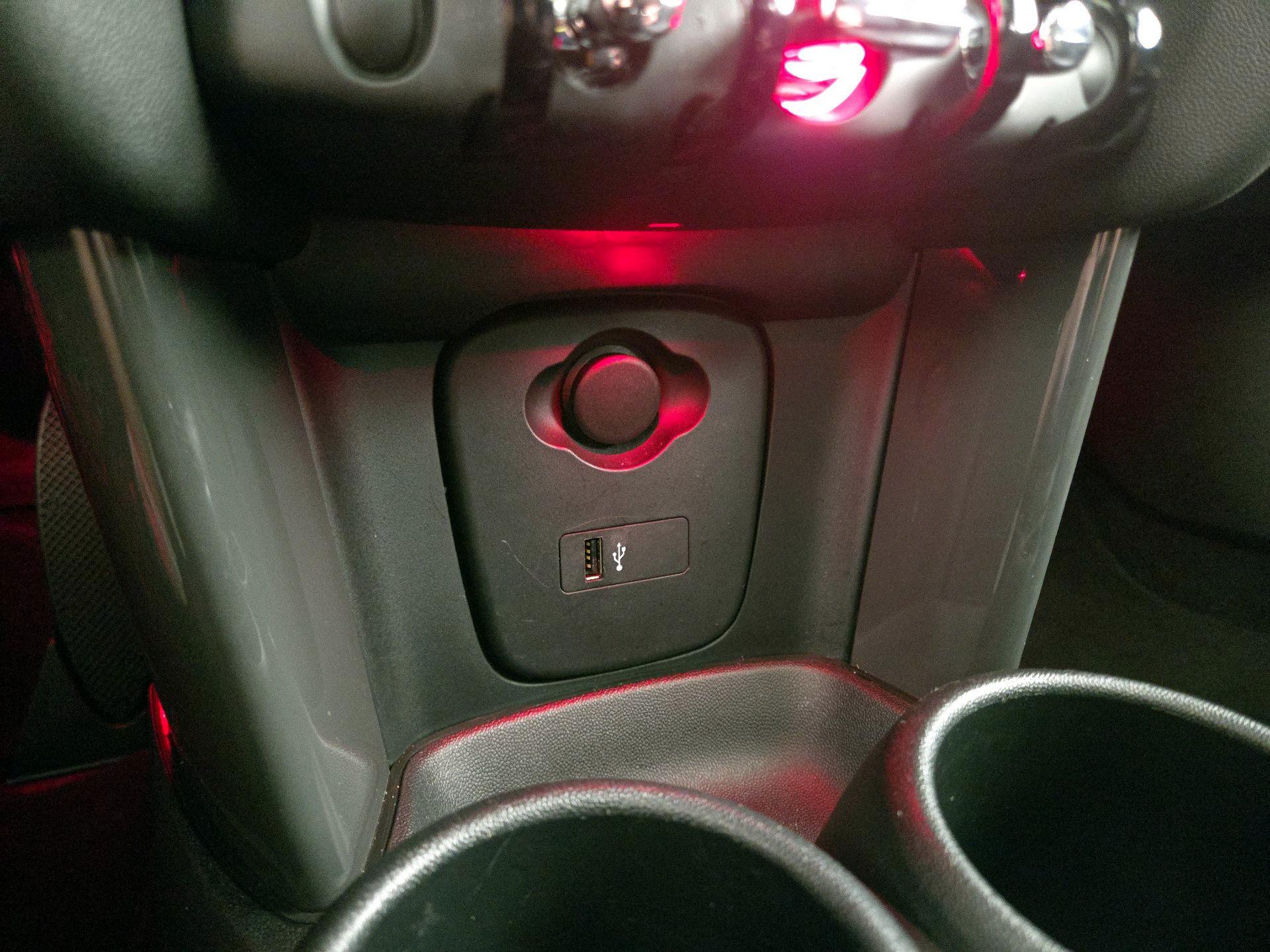 Thumbnail: 2019 MINI Cooper Hardtop - 18