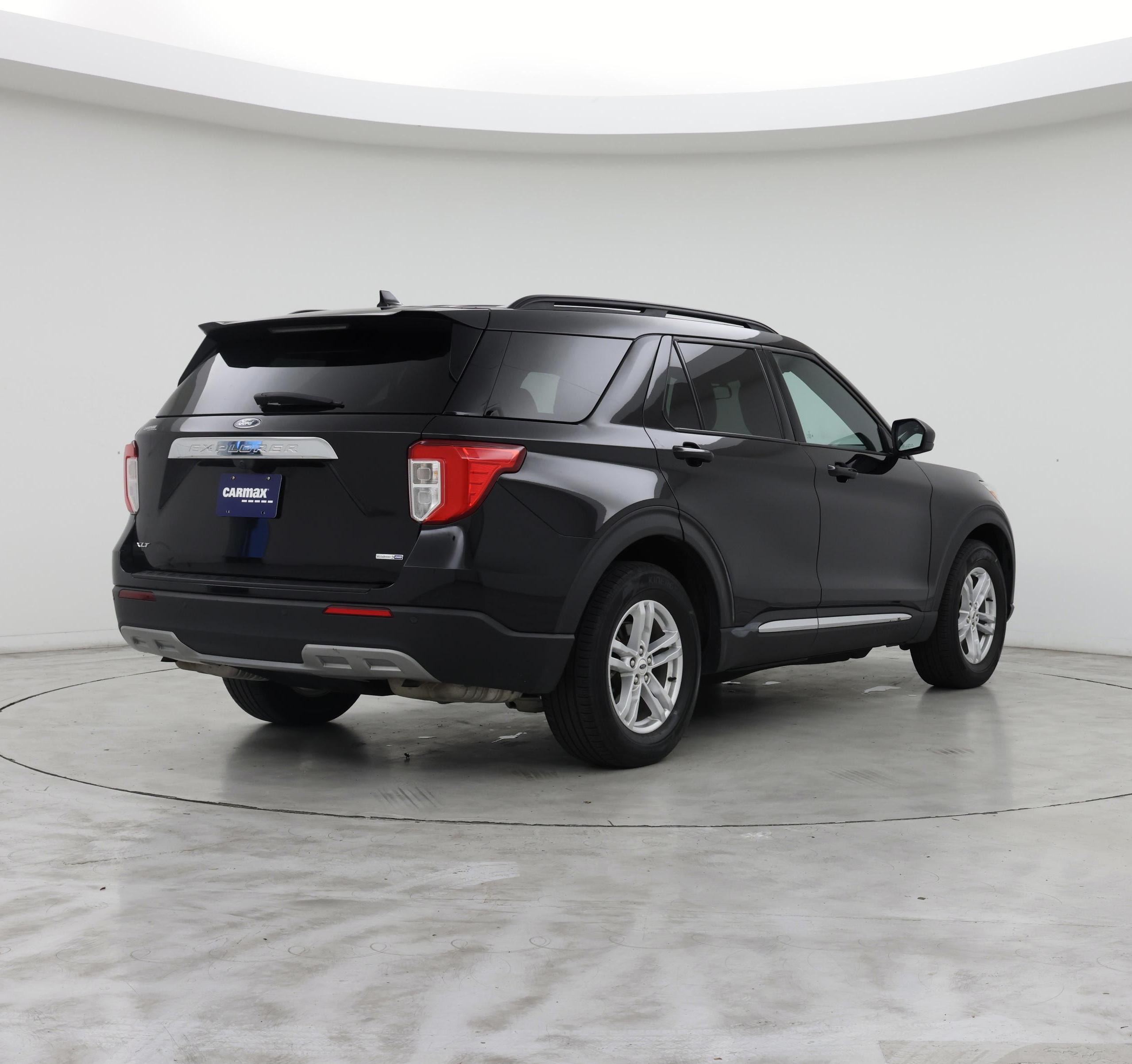 Thumbnail: 2020 Ford Explorer - 8
