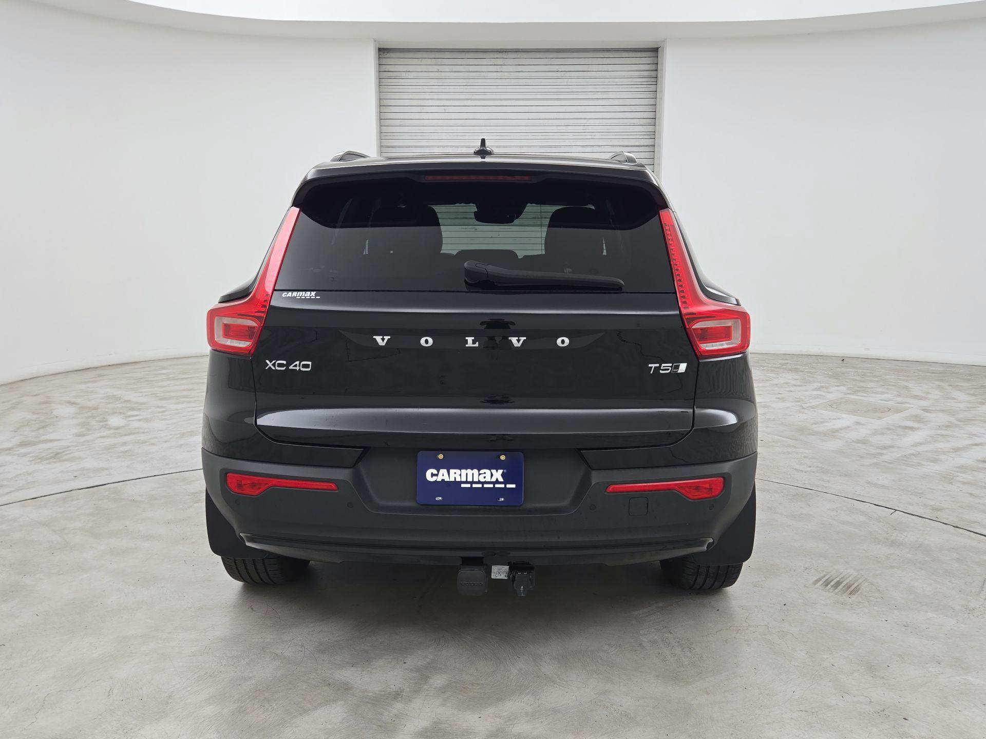Thumbnail: 2021 Volvo XC40 - 6