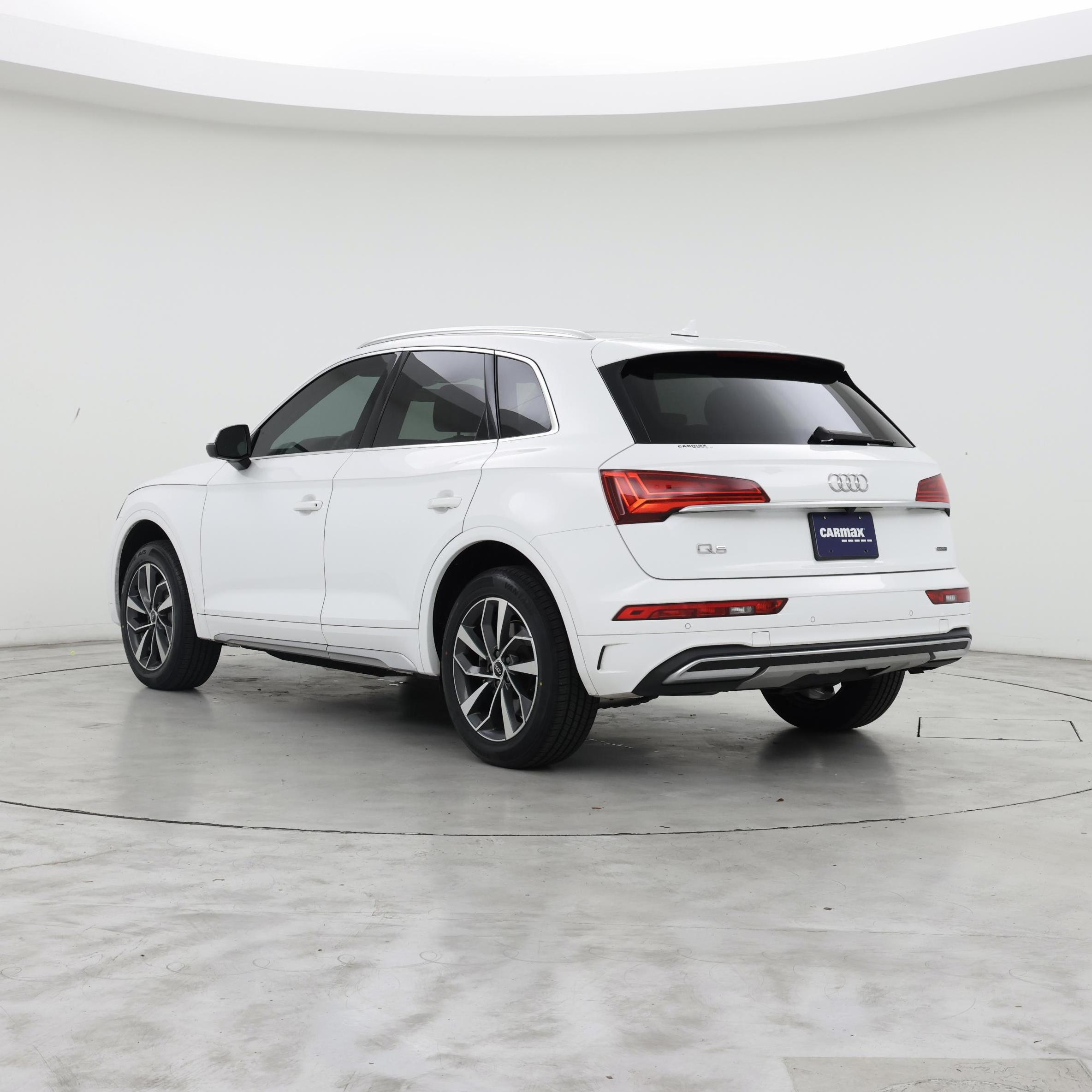 Thumbnail: 2021 Audi Q5 - 2