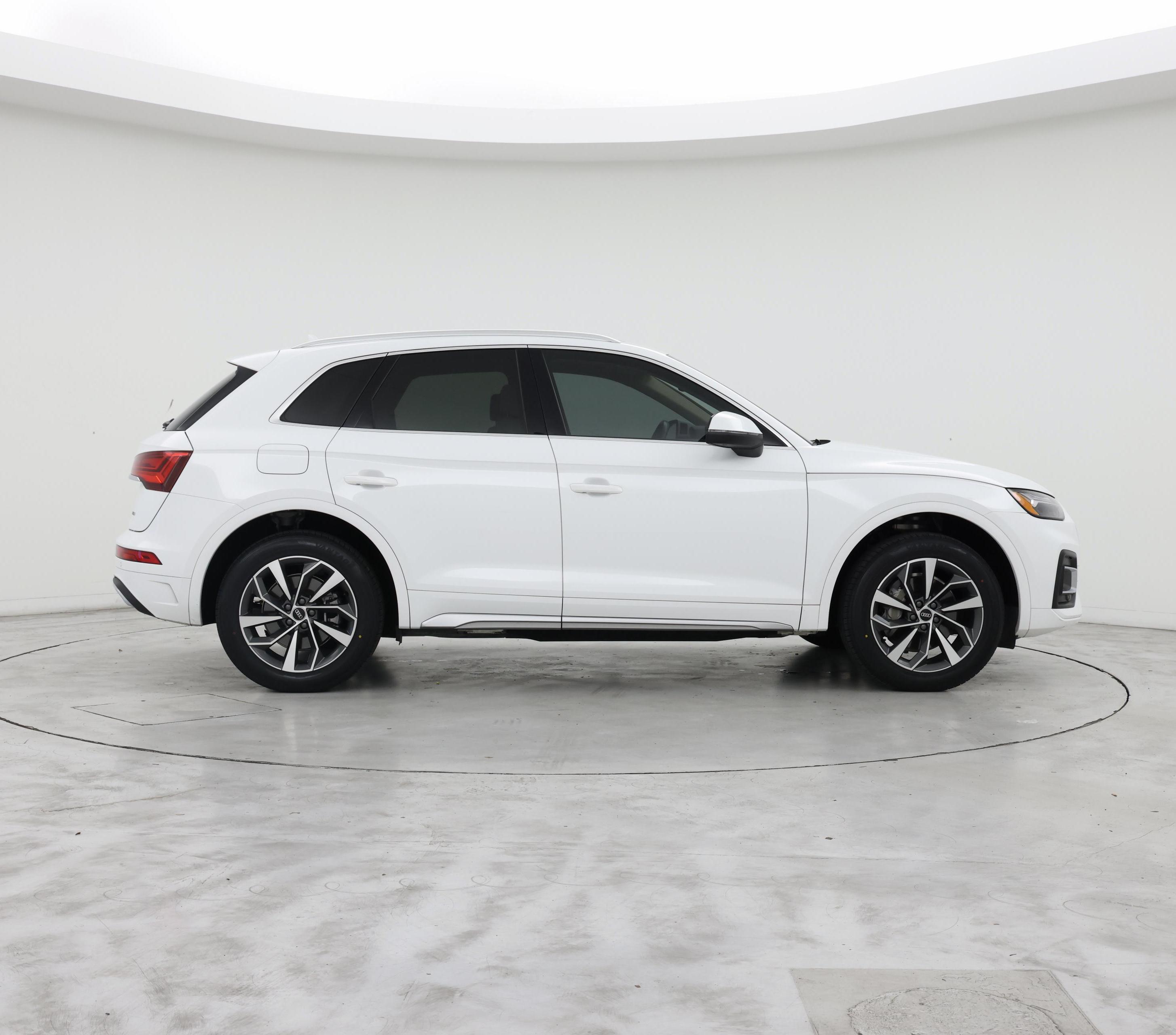 Thumbnail: 2021 Audi Q5 - 7