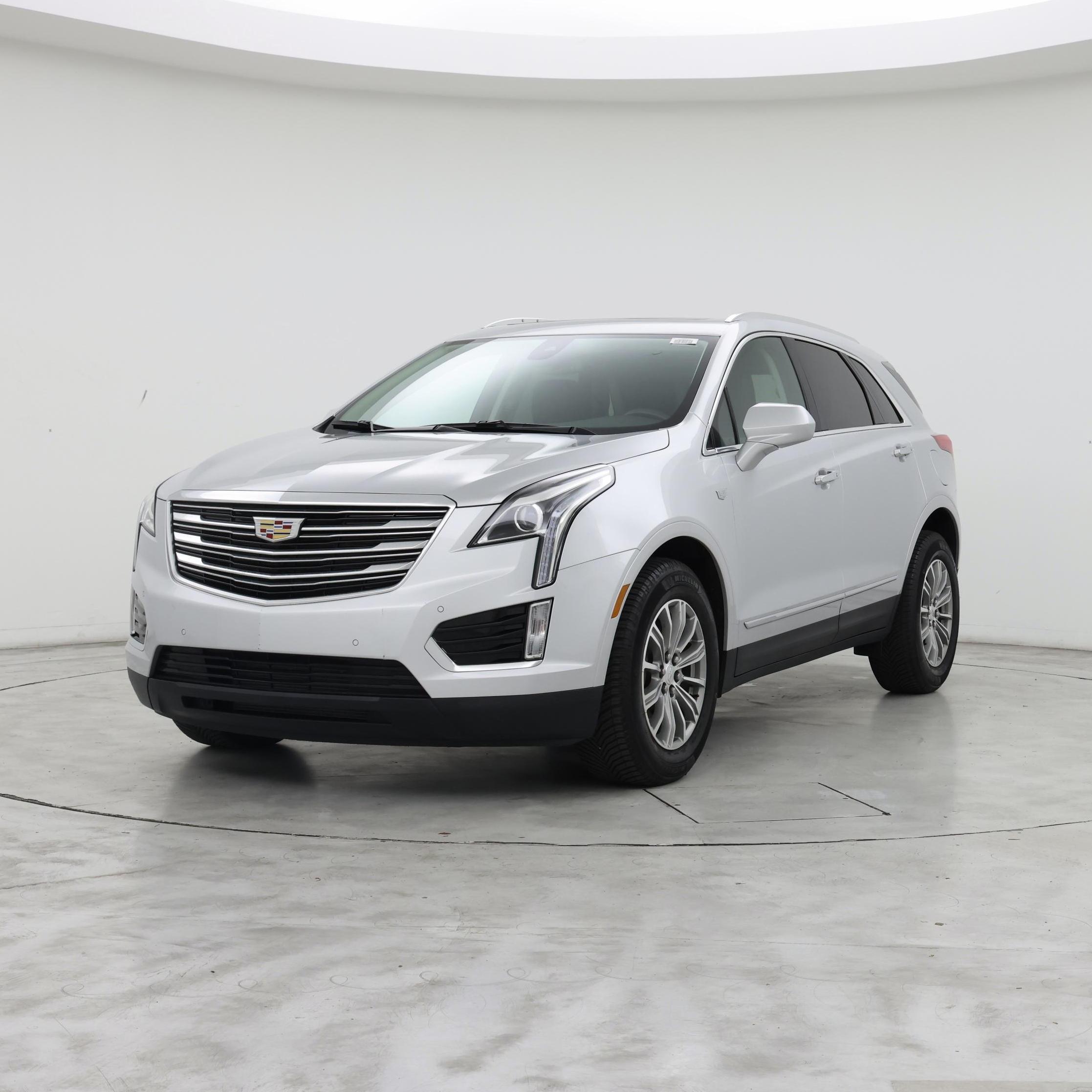 Thumbnail: 2017 Cadillac XT5 - 4