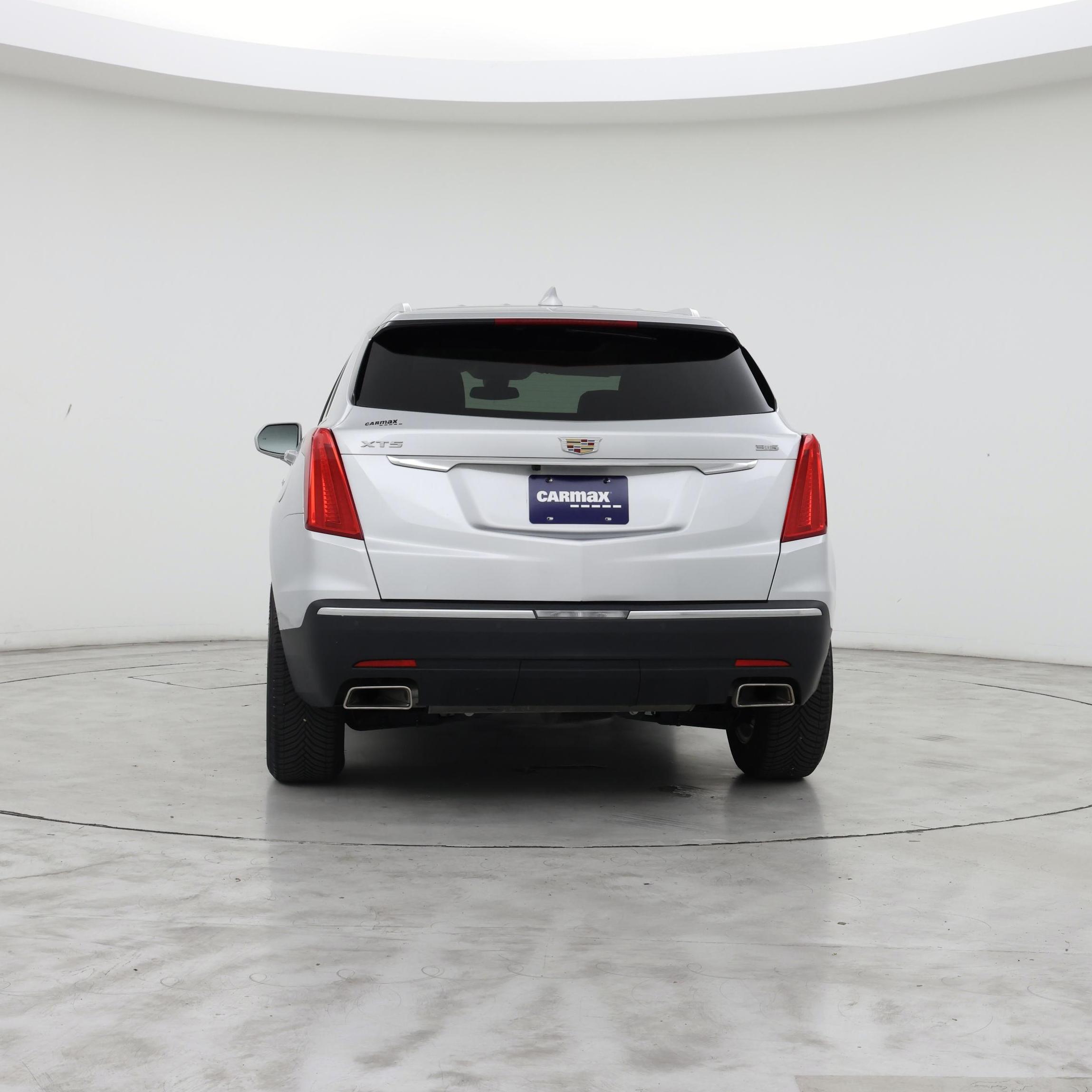 Thumbnail: 2017 Cadillac XT5 - 6