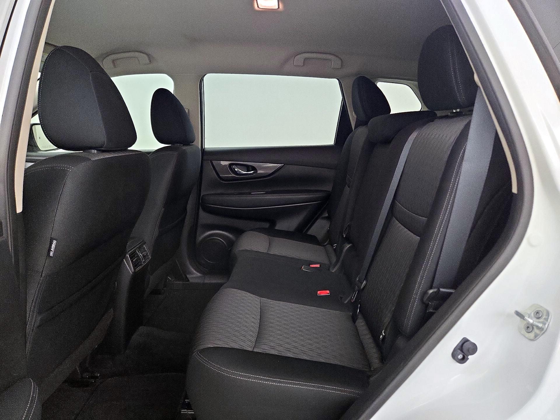 Thumbnail: 2019 Nissan Rogue - 20
