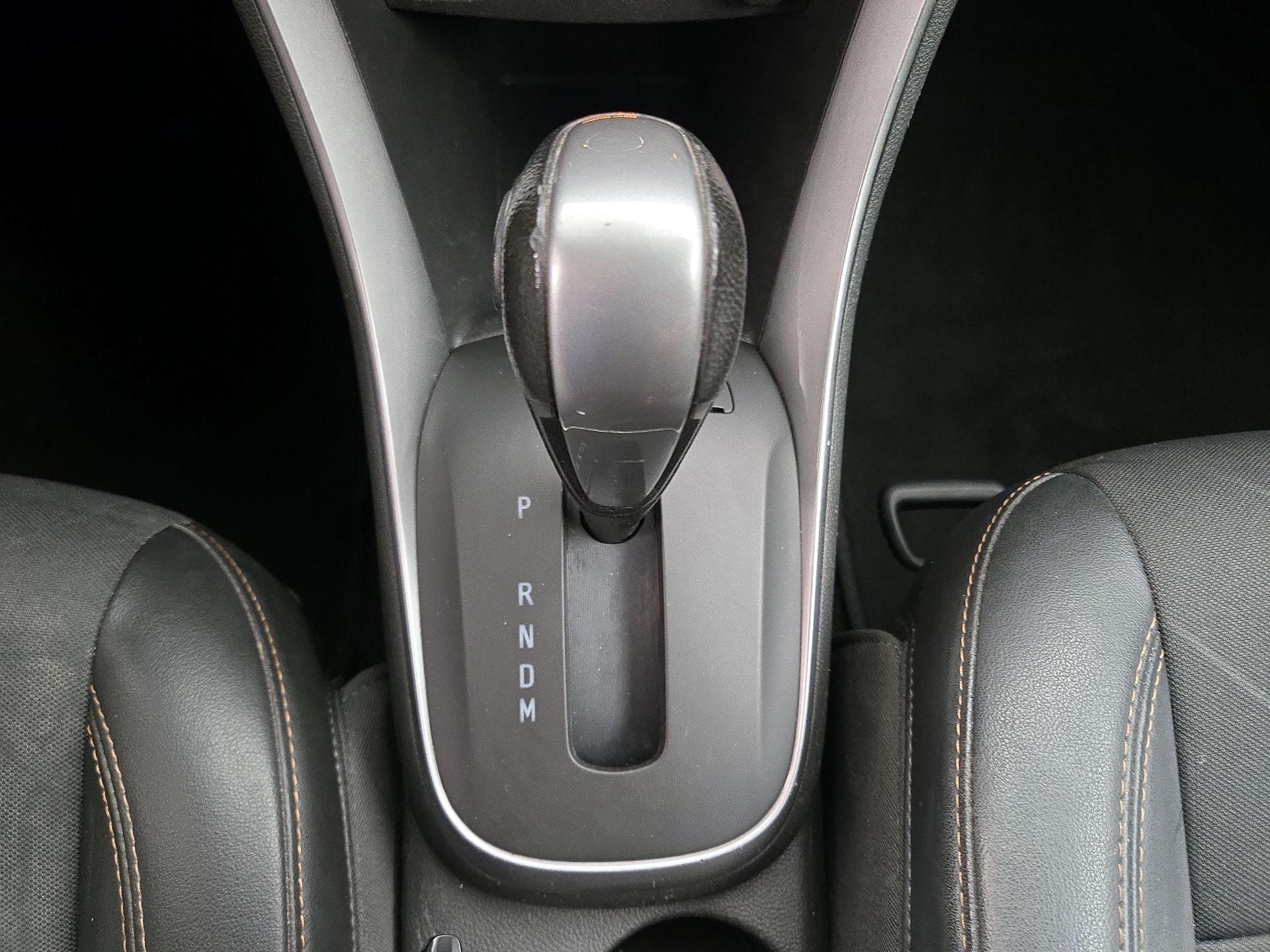 Thumbnail: 2019 Chevrolet Trax - 17