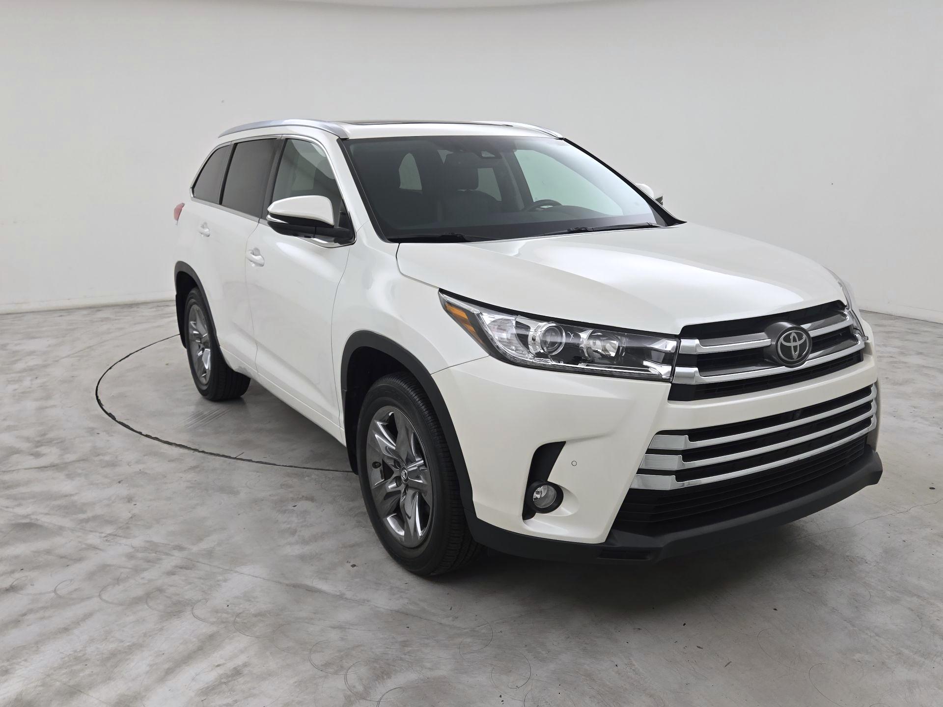 Thumbnail: 2017 Toyota Highlander - 1