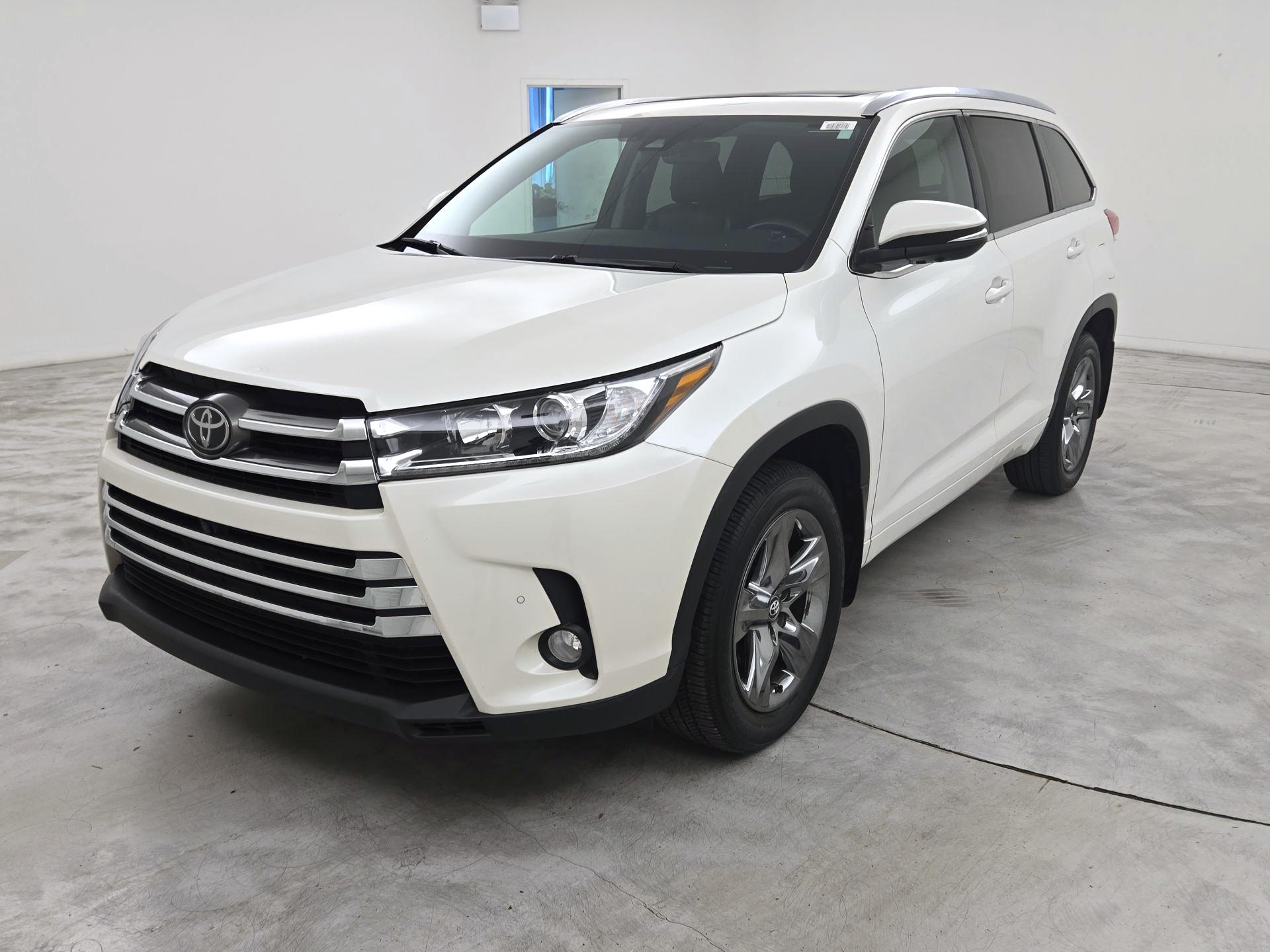Thumbnail: 2017 Toyota Highlander - 3