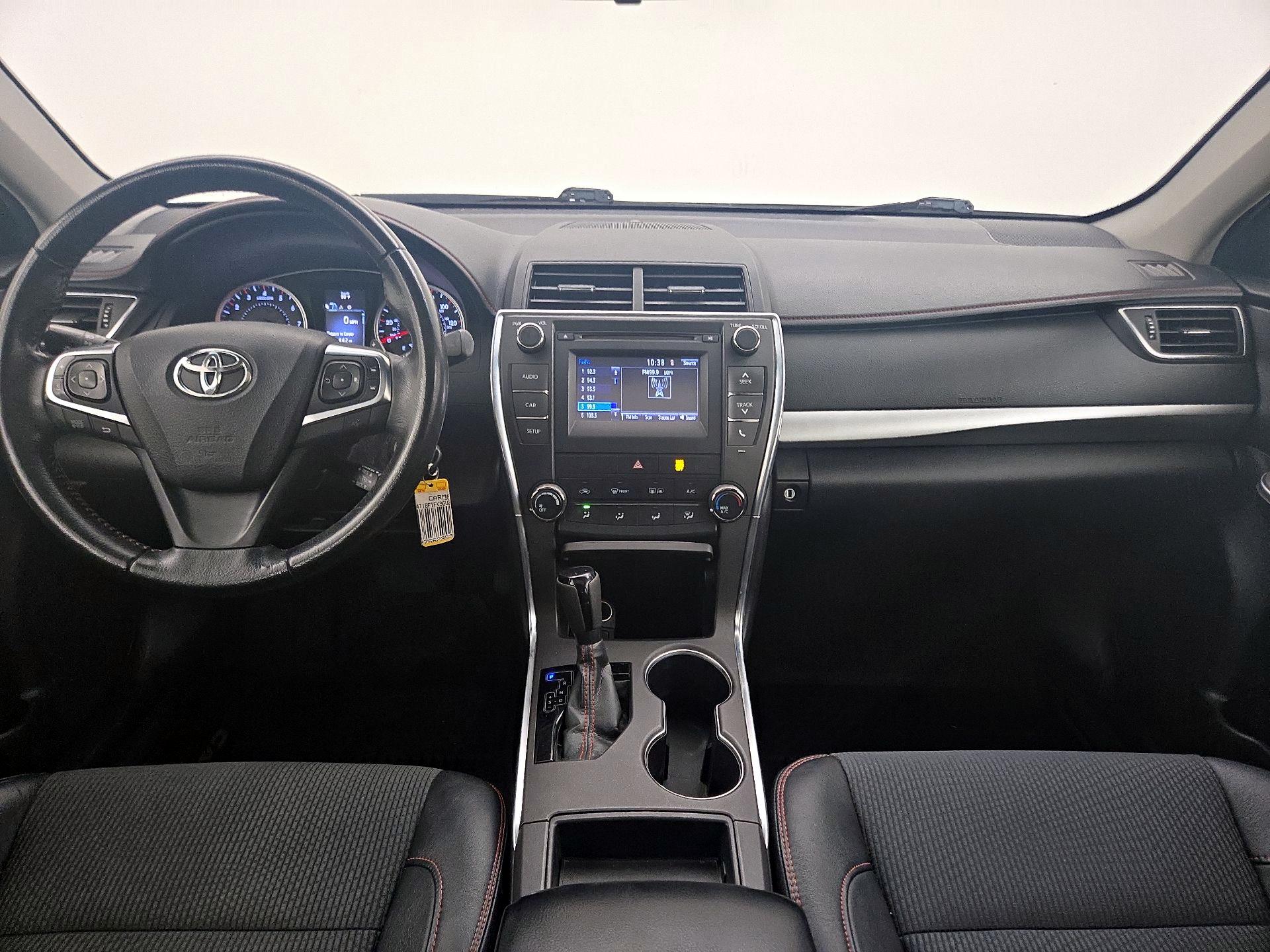 Thumbnail: 2016 Toyota Camry - 9