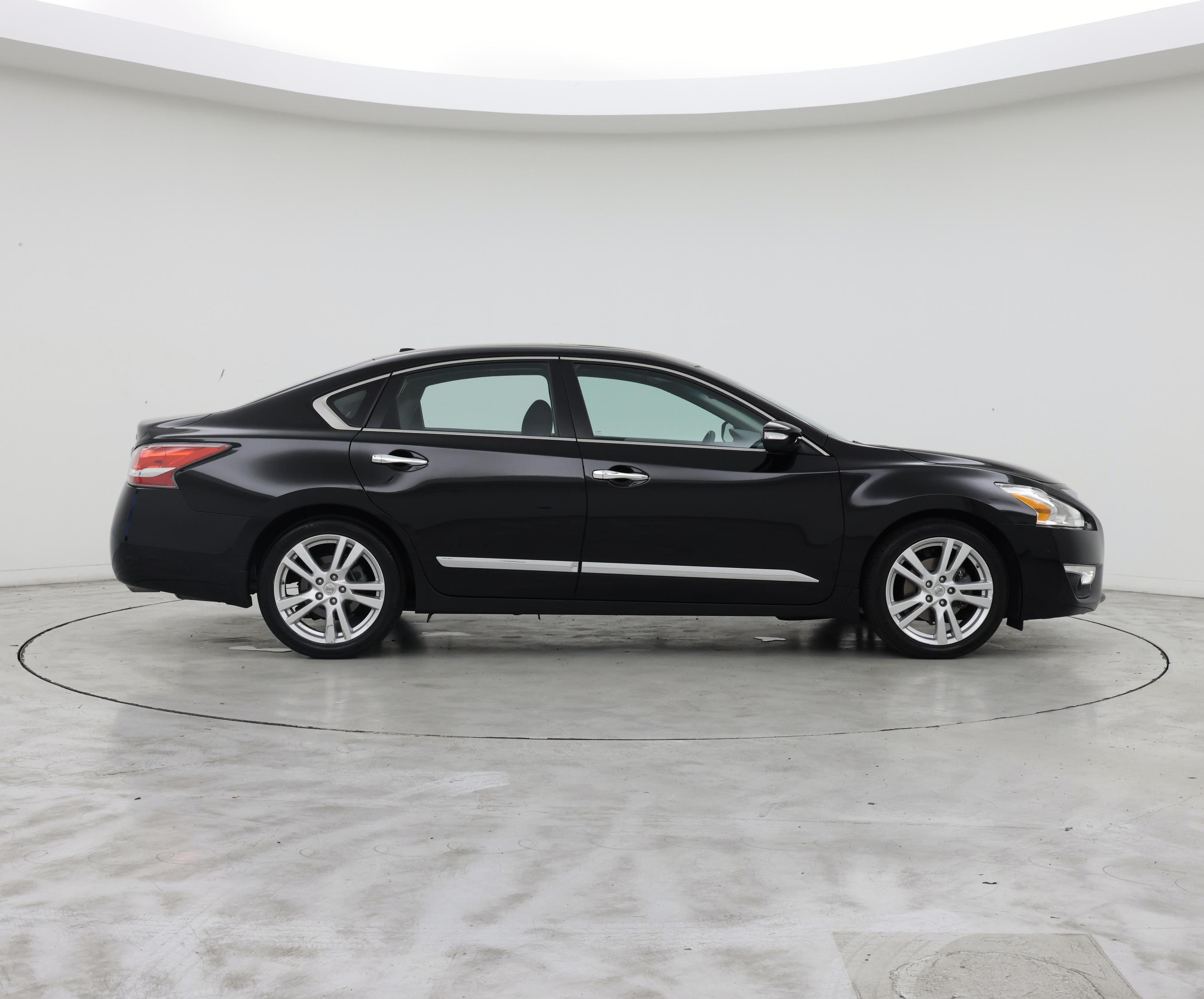 Thumbnail: 2015 Nissan Altima - 7
