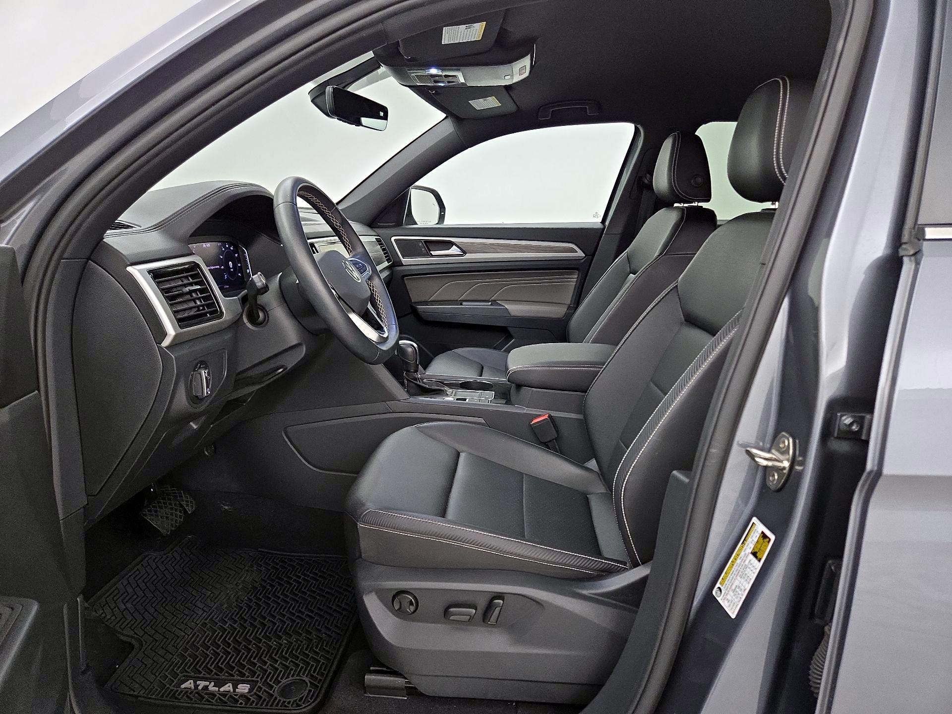 Thumbnail: 2023 Volkswagen Atlas - 11