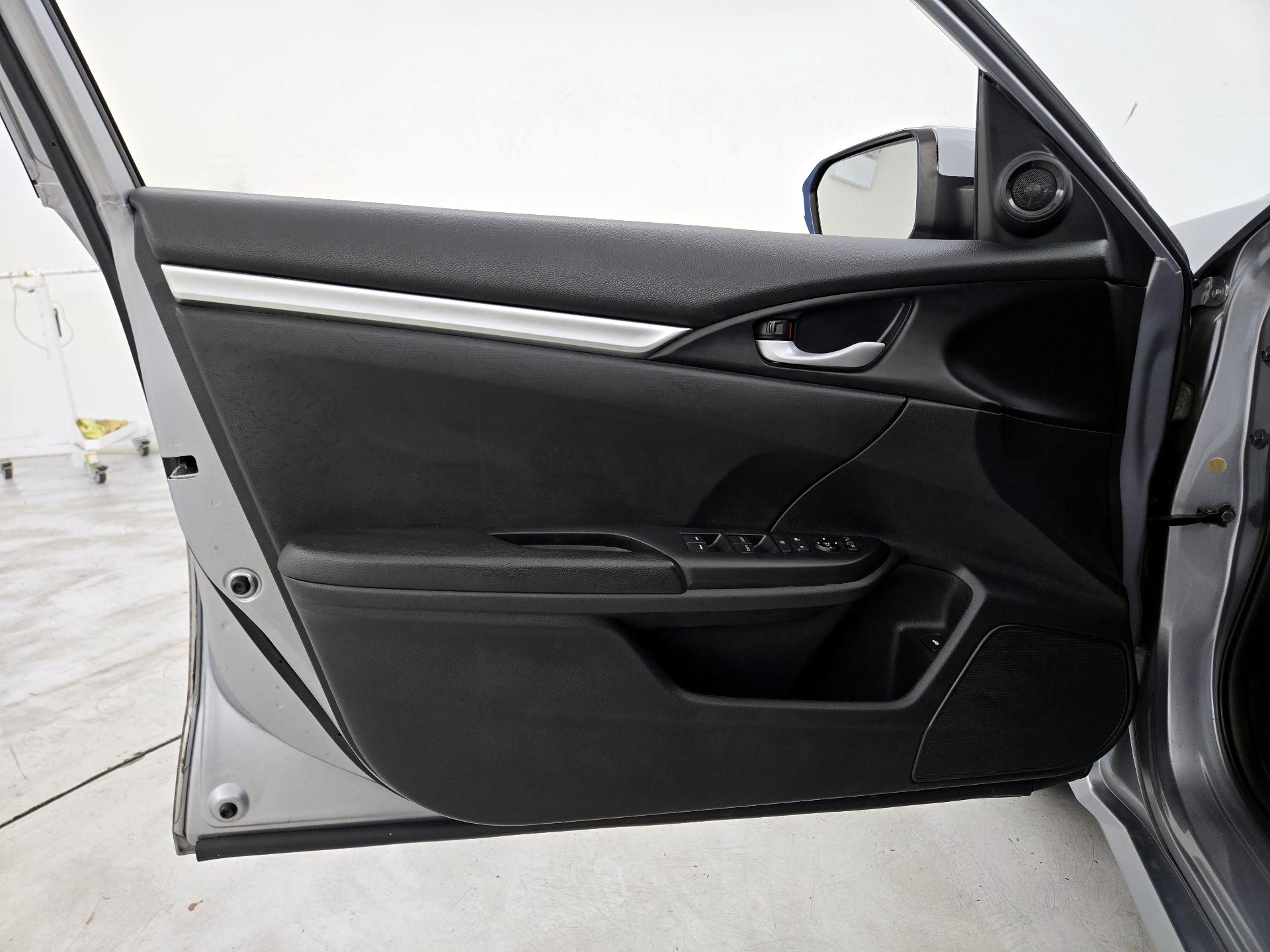 Thumbnail: 2019 Honda Civic - 12