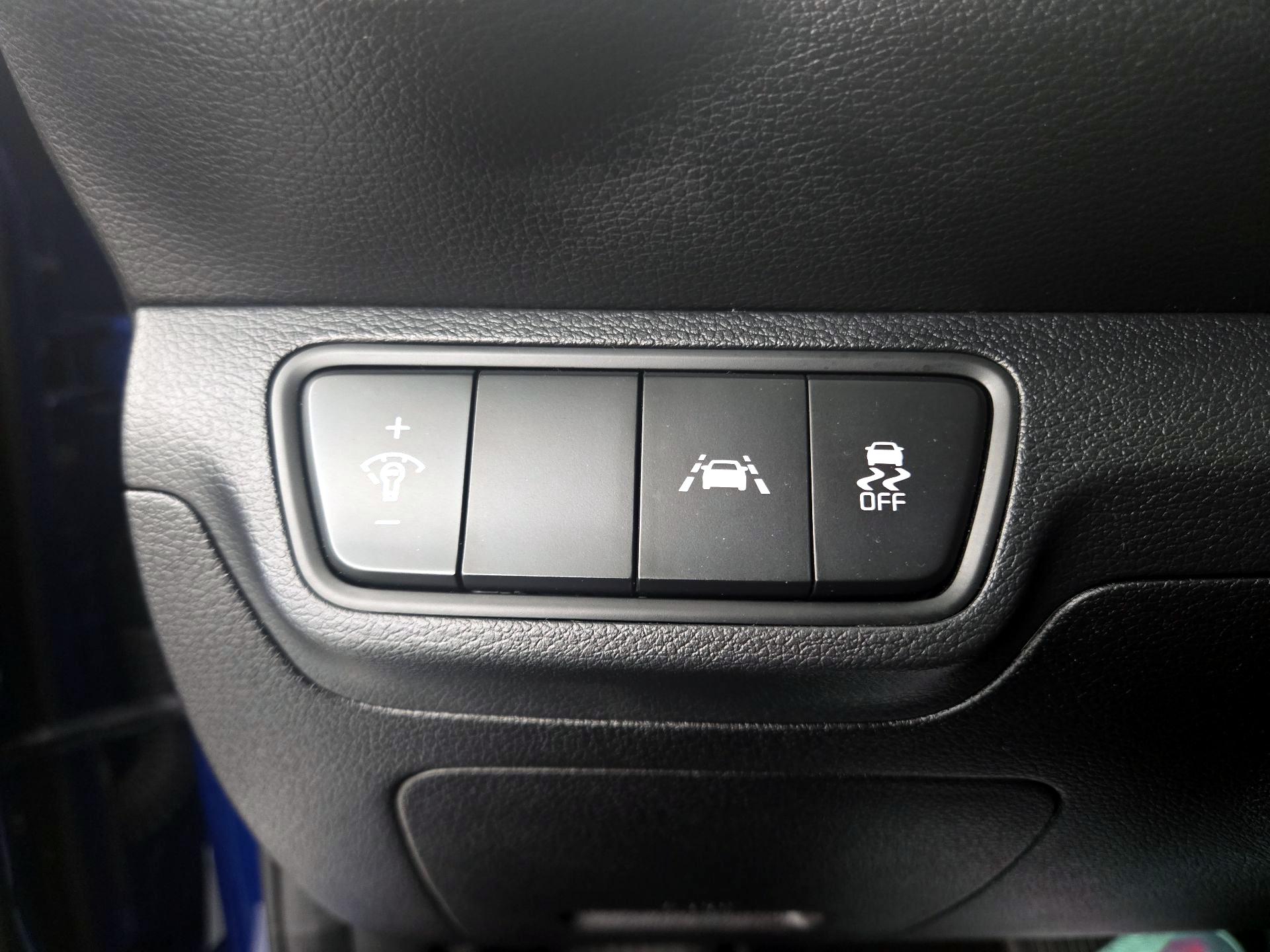 Thumbnail: 2019 Kia Forte - 13