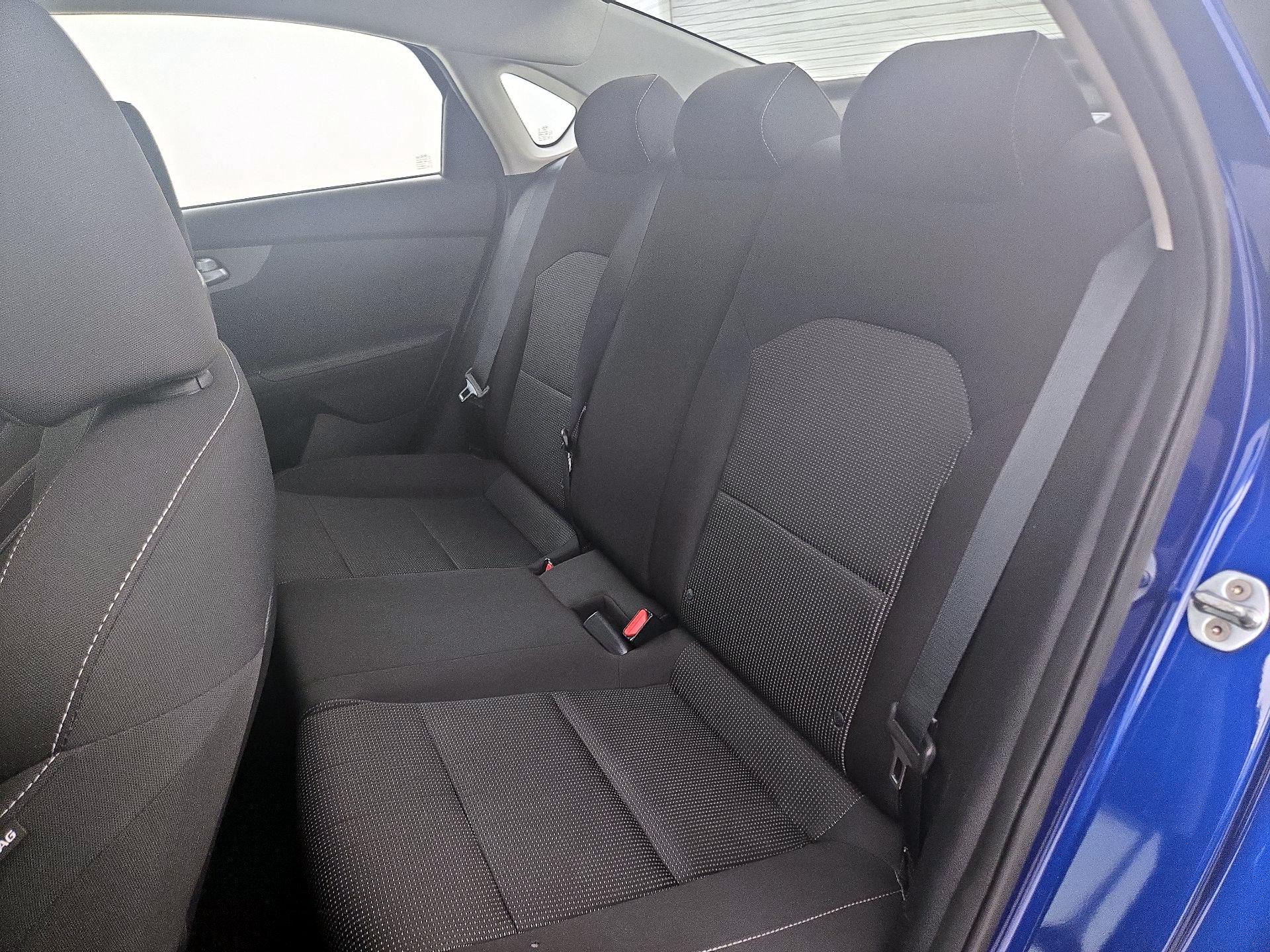 Thumbnail: 2019 Kia Forte - 19