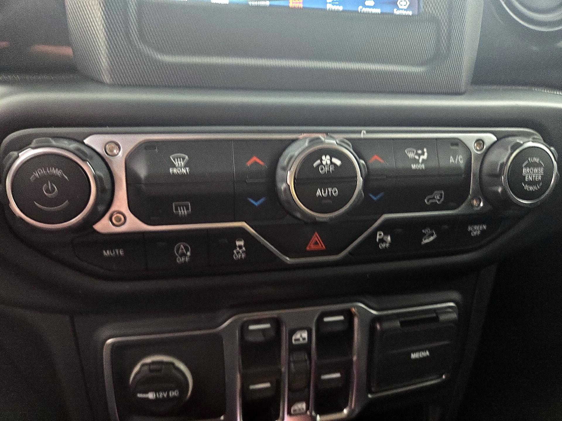 Thumbnail: 2020 Jeep Wrangler - 16