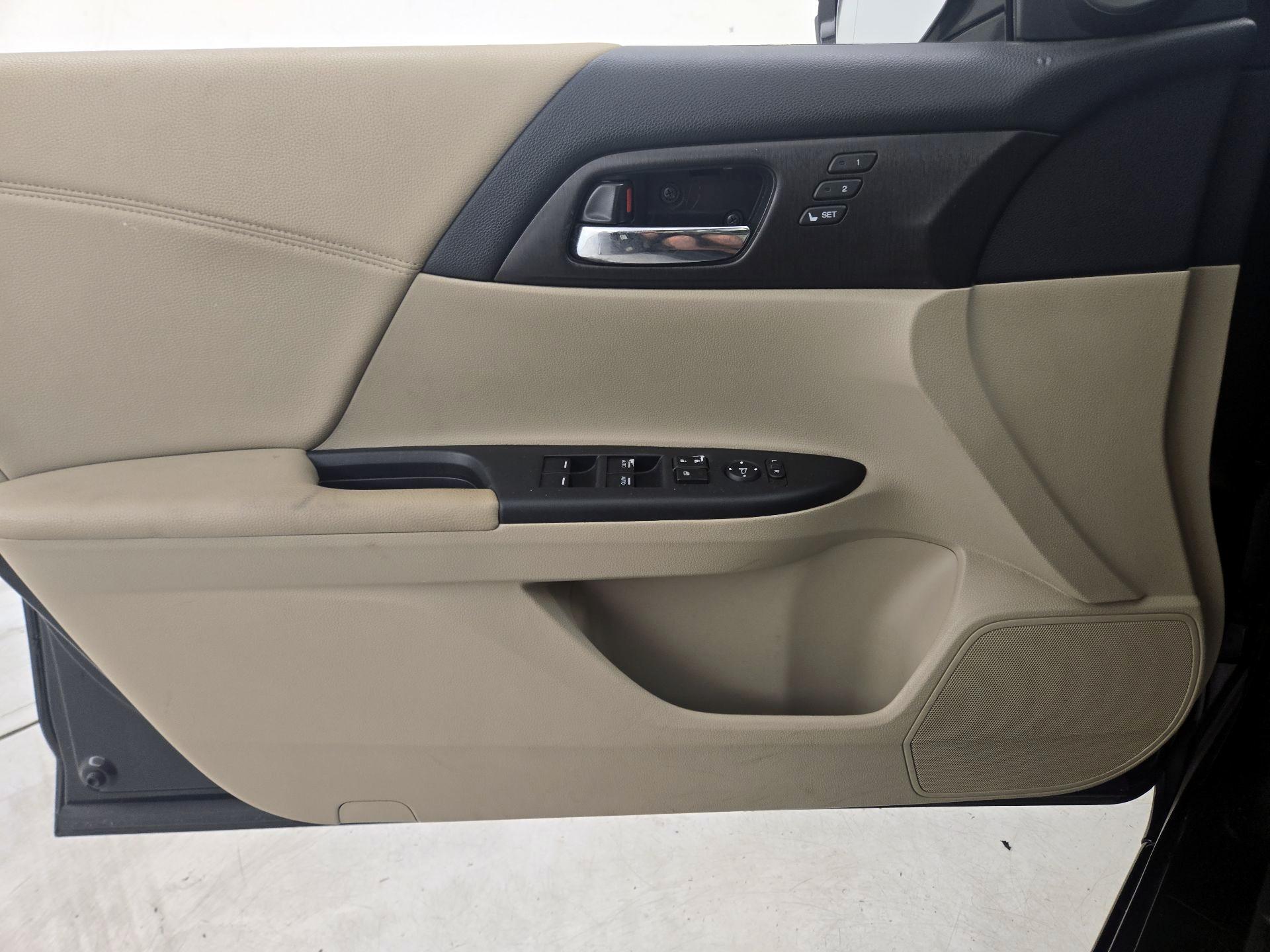 Thumbnail: 2014 Honda Accord - 12