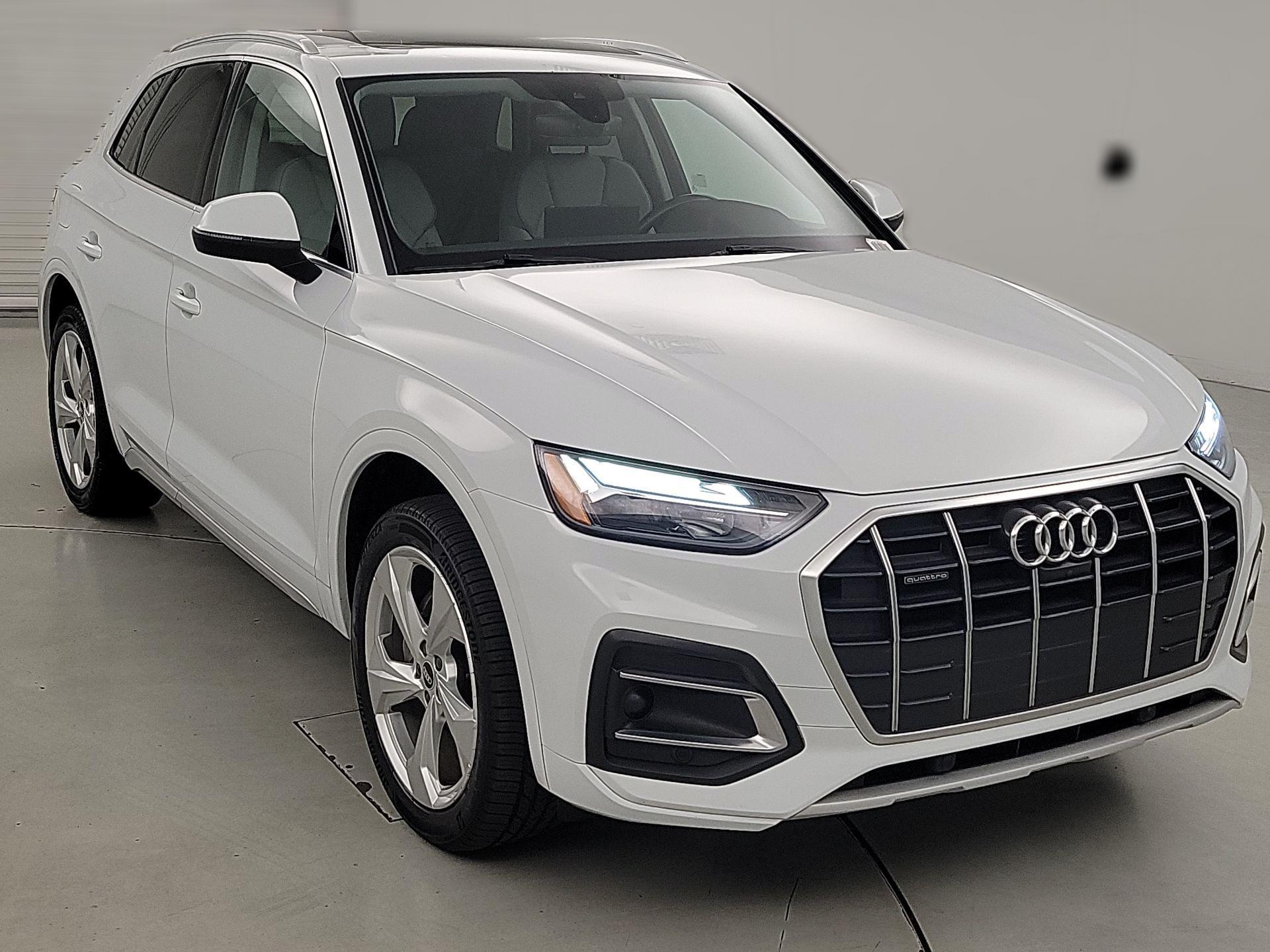Thumbnail: 2021 Audi Q5 - 1