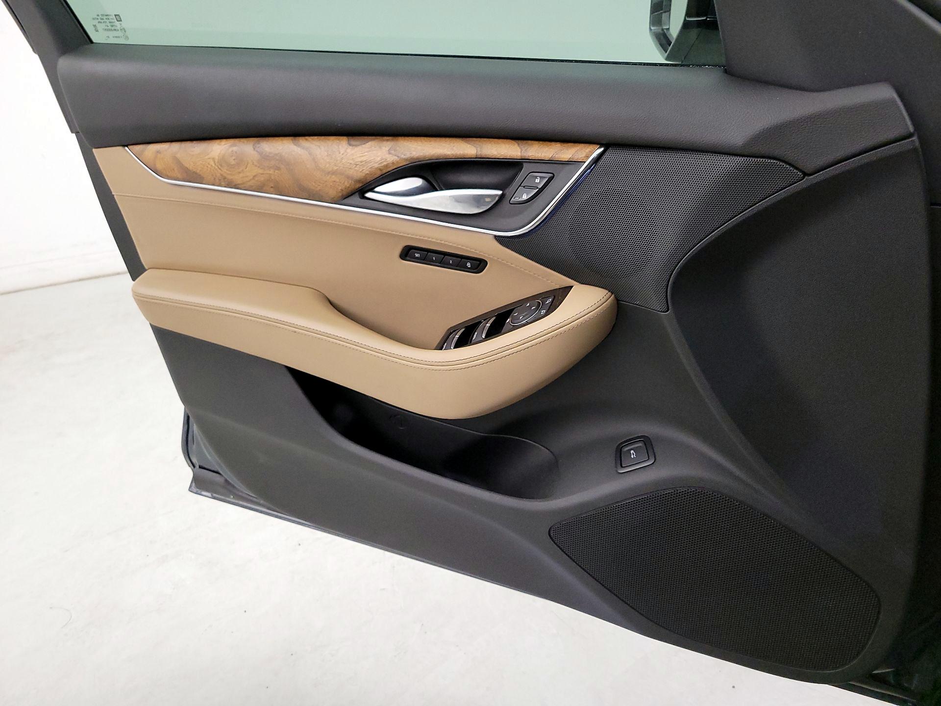 Thumbnail: 2021 Cadillac CT5 - 10