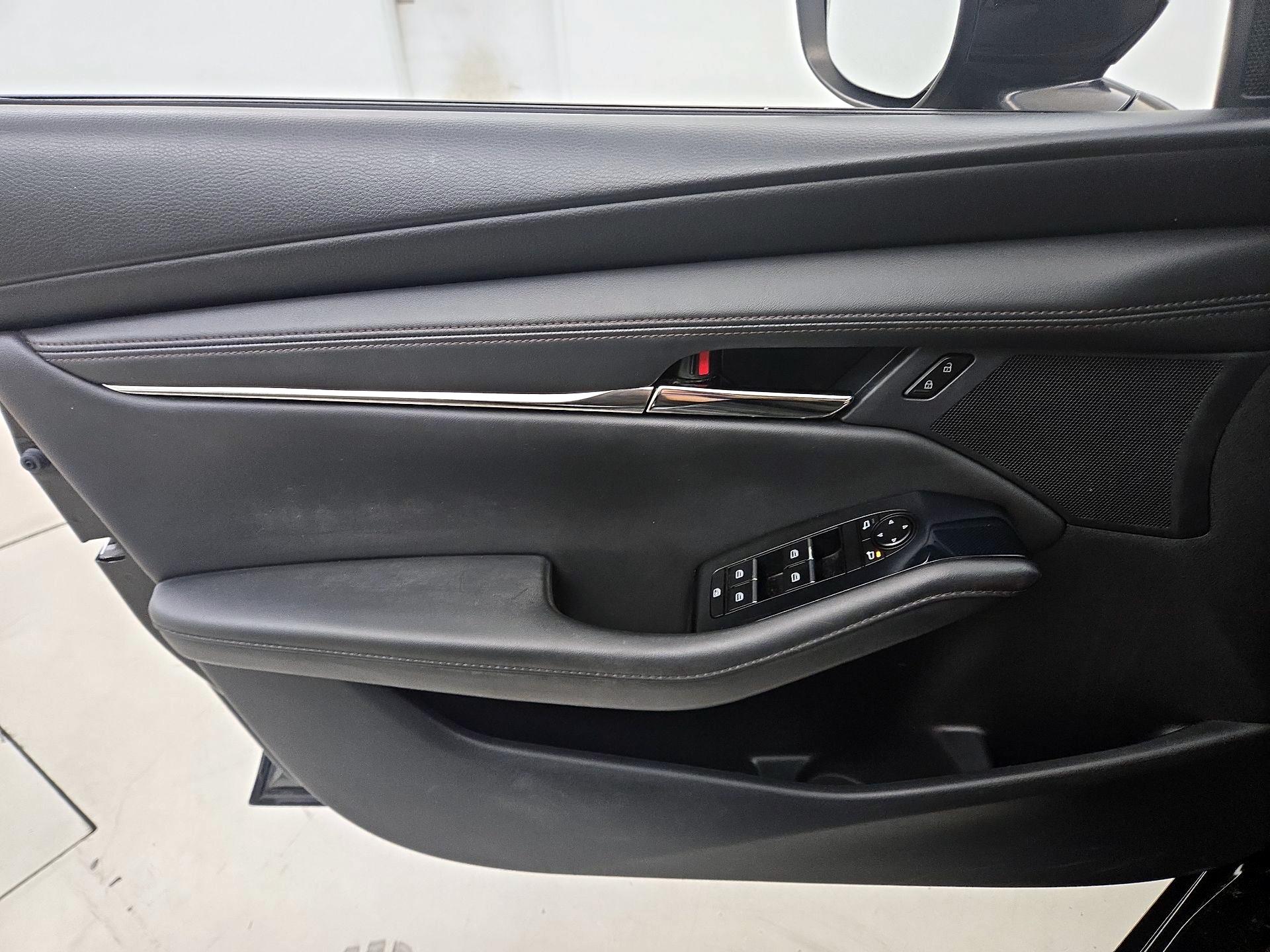 Thumbnail: 2021 Mazda Mazda3 - 12