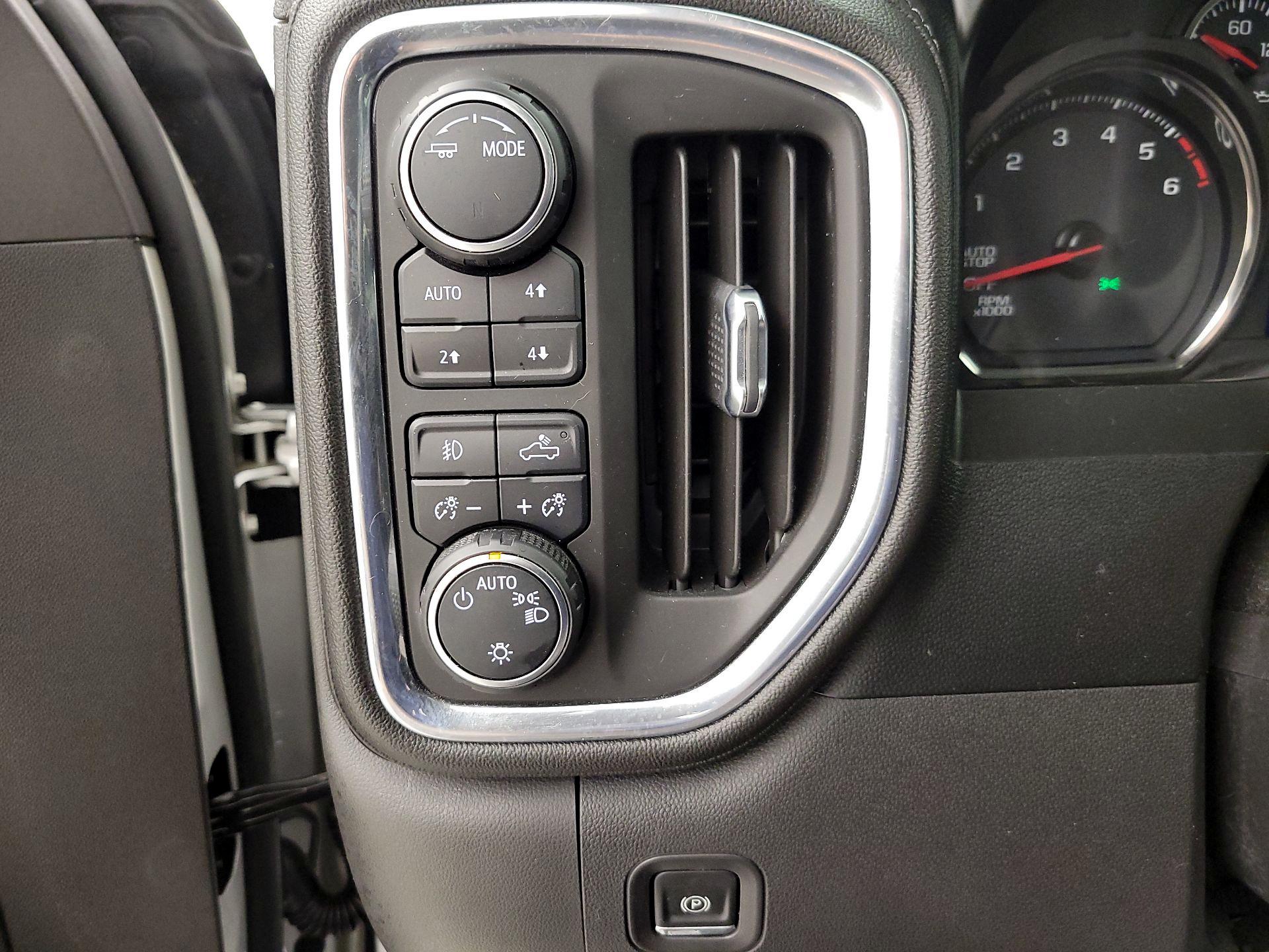Thumbnail: 2021 Chevrolet Silverado 1500 - 13