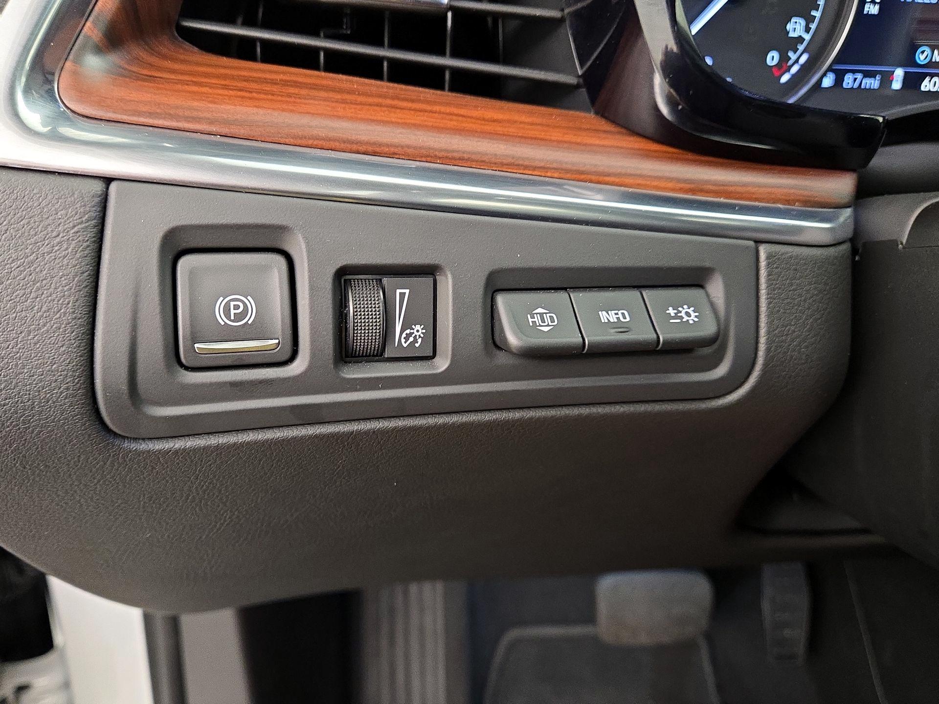 Thumbnail: 2021 Cadillac XT5 - 13