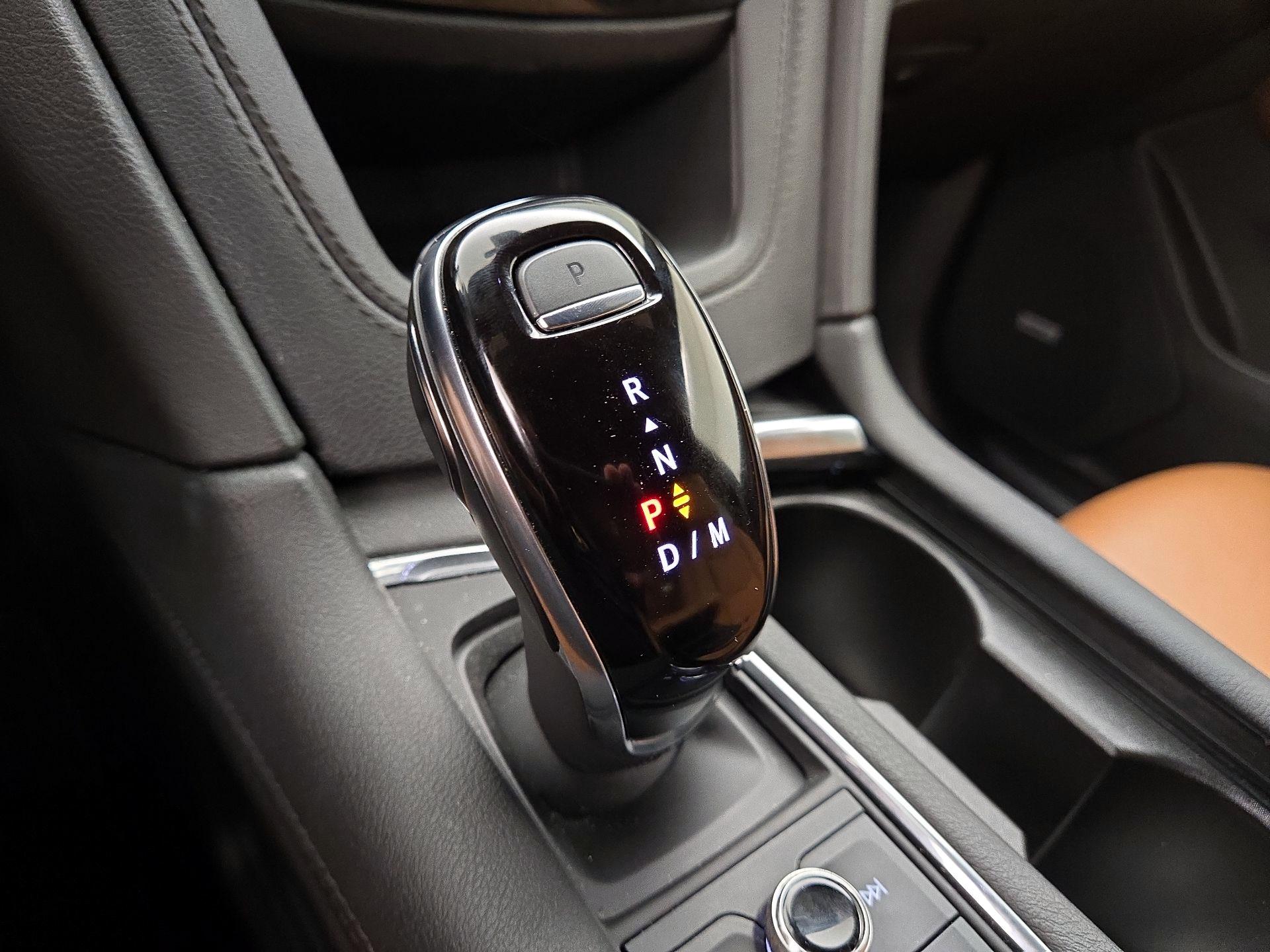 Thumbnail: 2021 Cadillac XT5 - 17