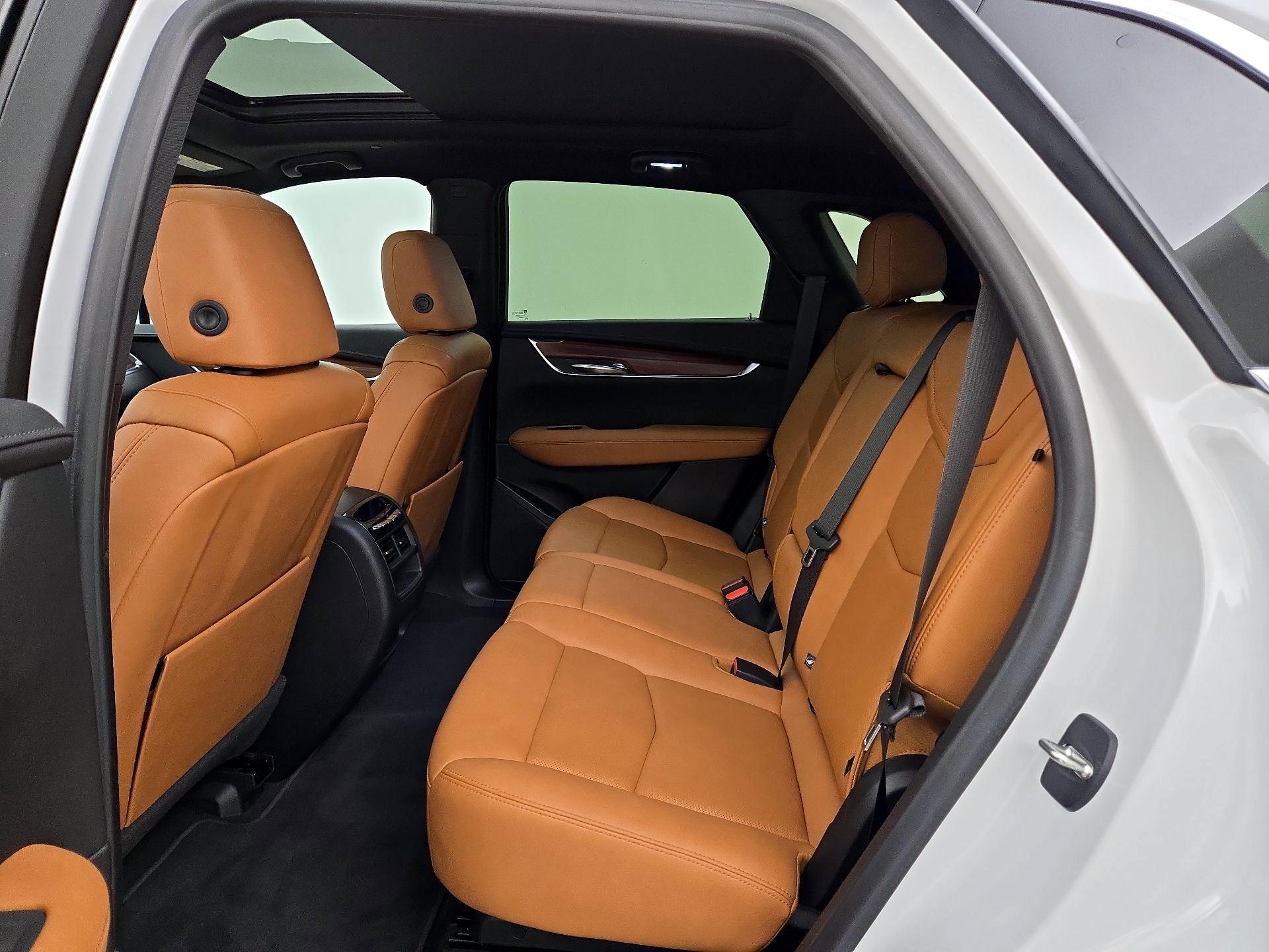 Thumbnail: 2021 Cadillac XT5 - 20