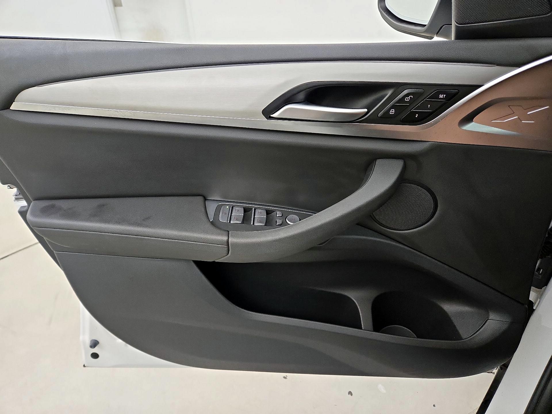 Thumbnail: 2022 BMW X3 - 12