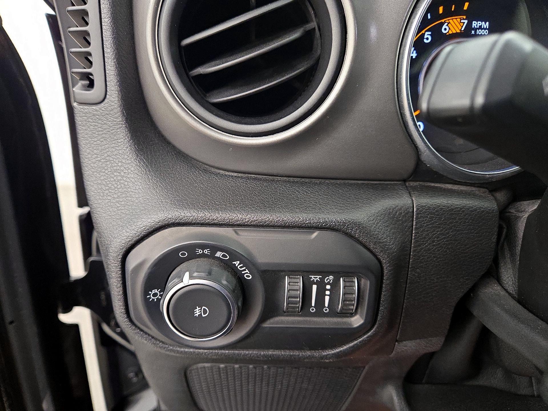 Thumbnail: 2021 Jeep Wrangler - 13