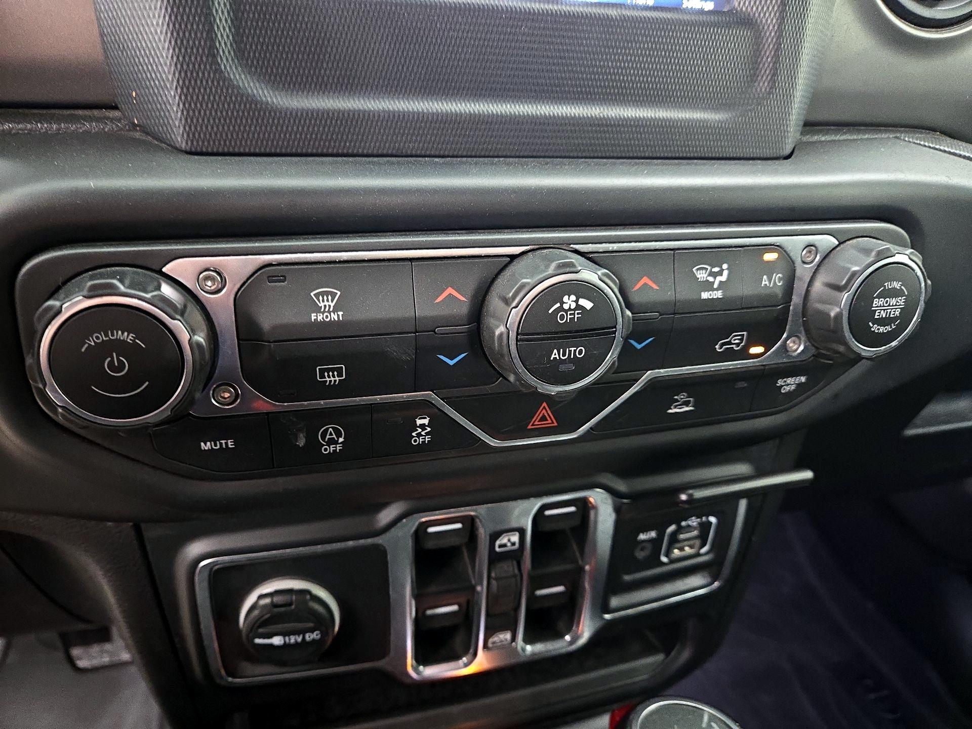 Thumbnail: 2021 Jeep Wrangler - 16