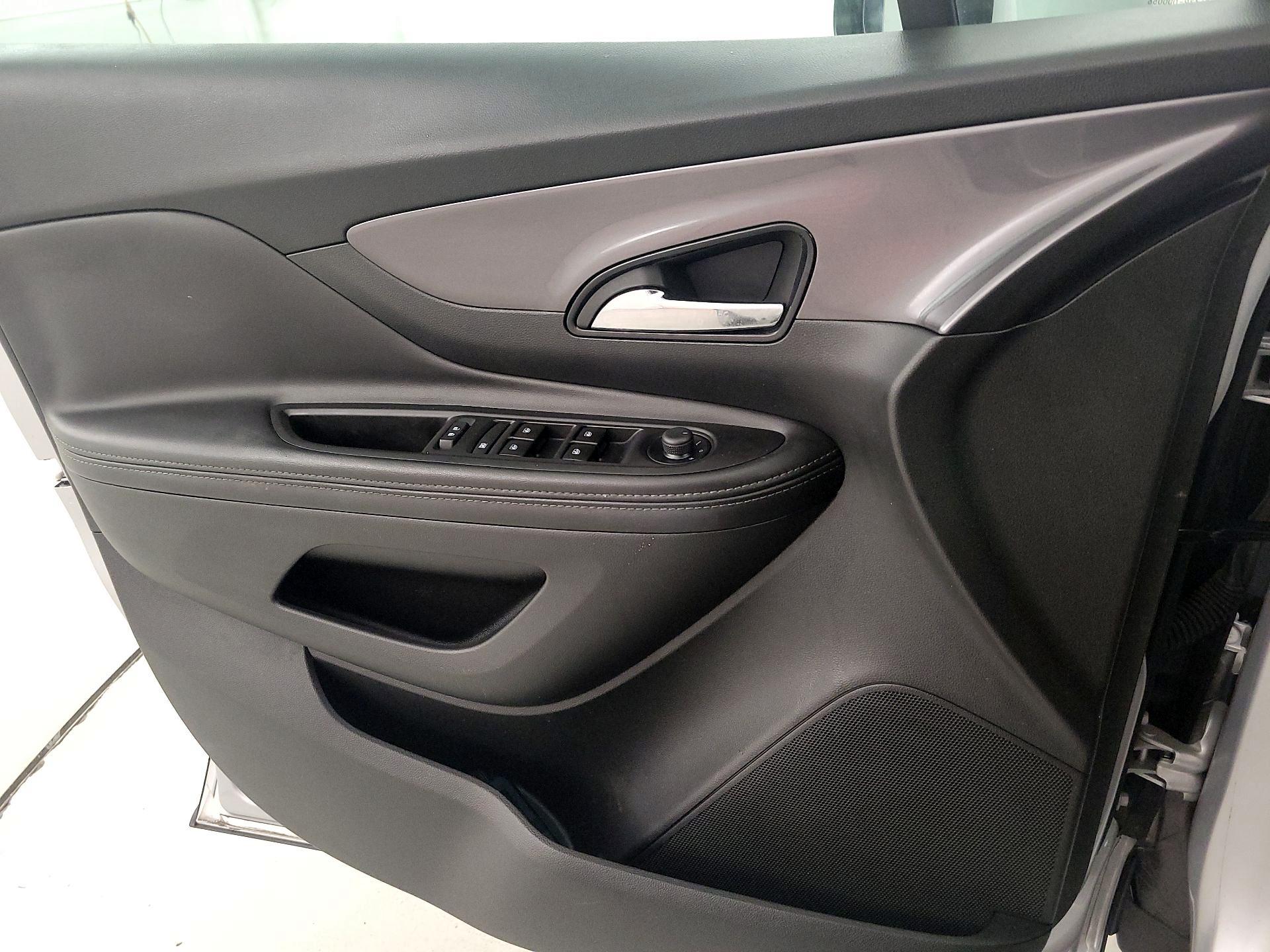 Thumbnail: 2022 Buick Encore - 10