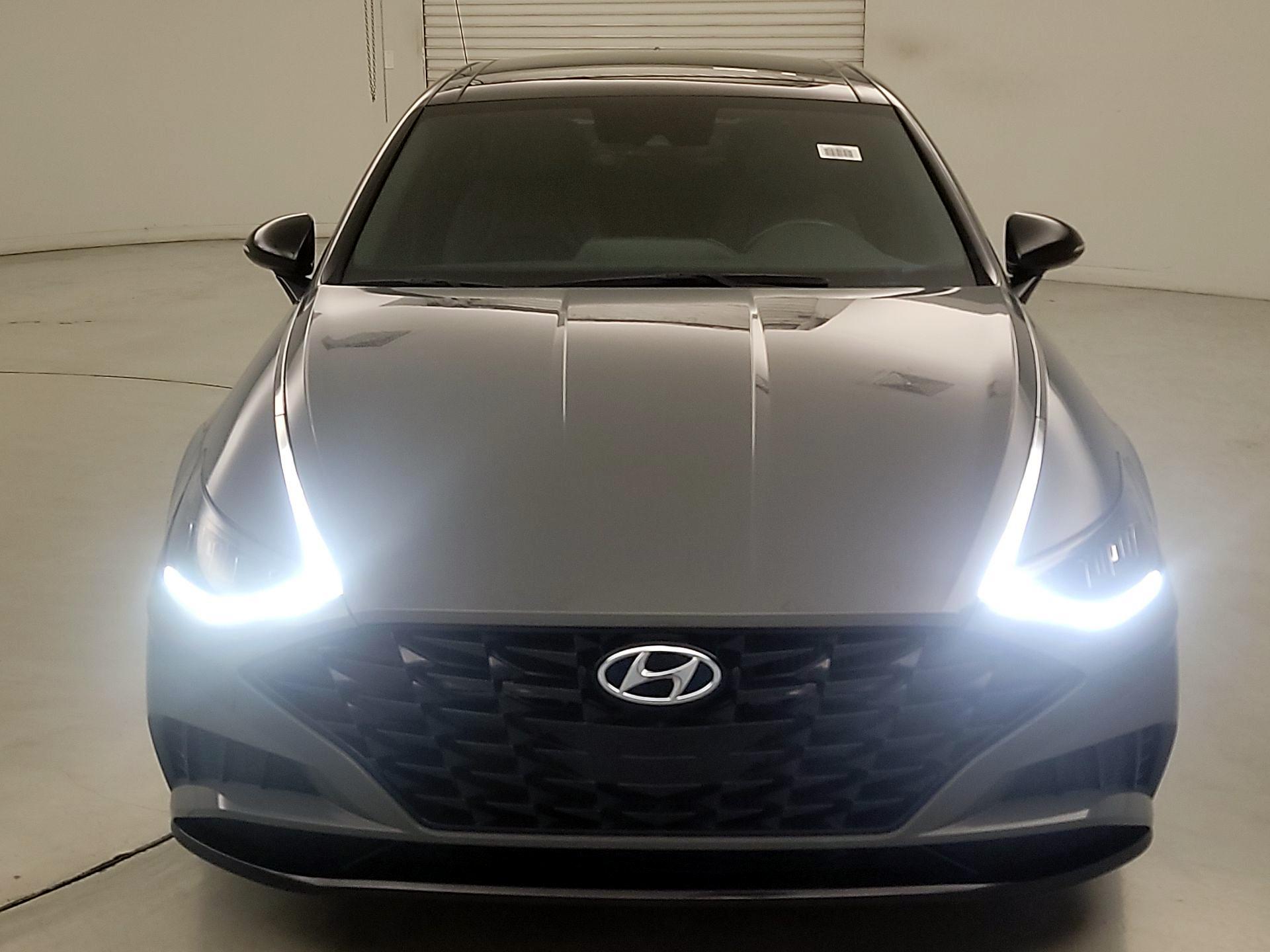 Thumbnail: 2022 Hyundai Sonata - 2