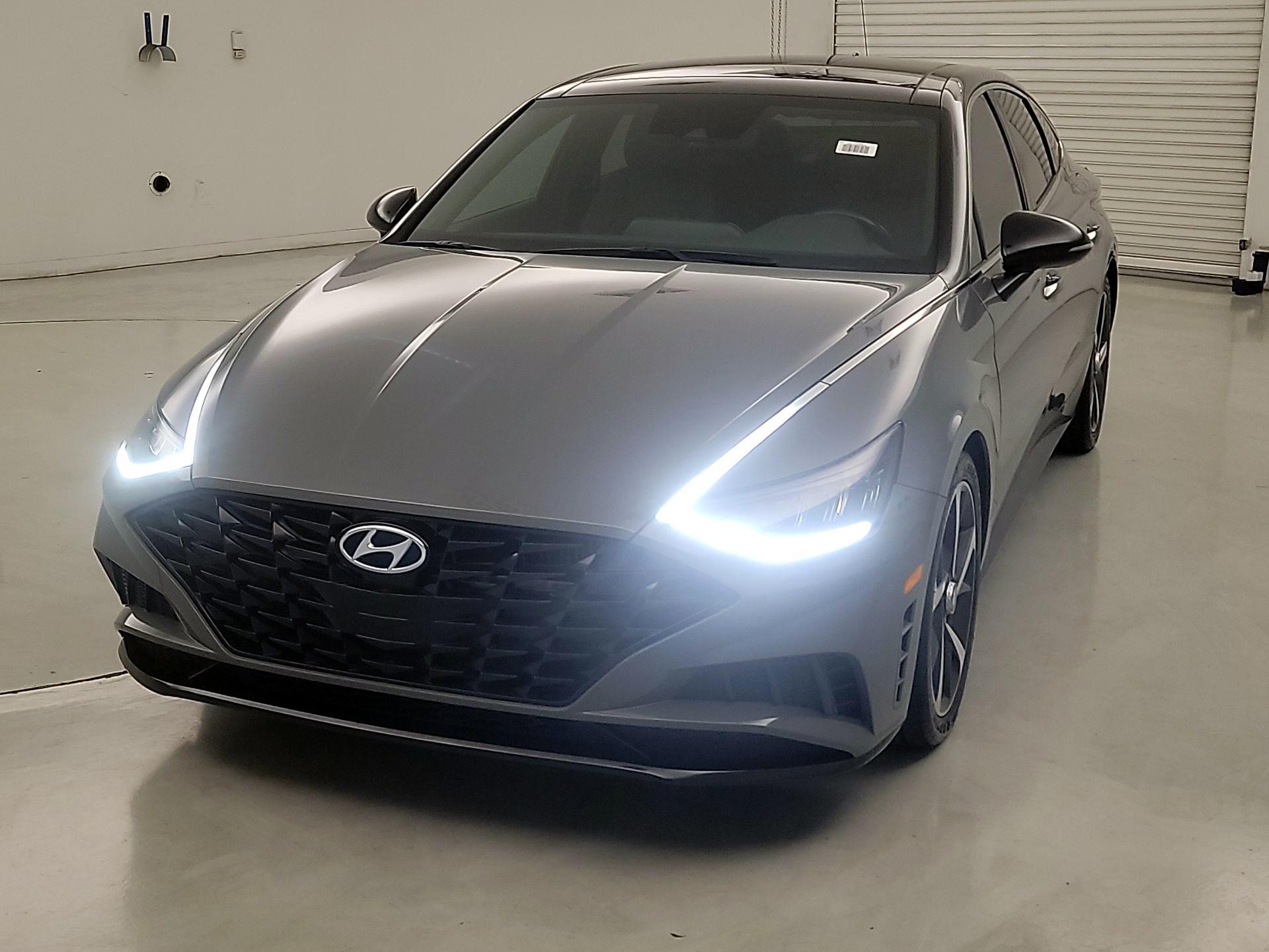 Thumbnail: 2022 Hyundai Sonata - 3
