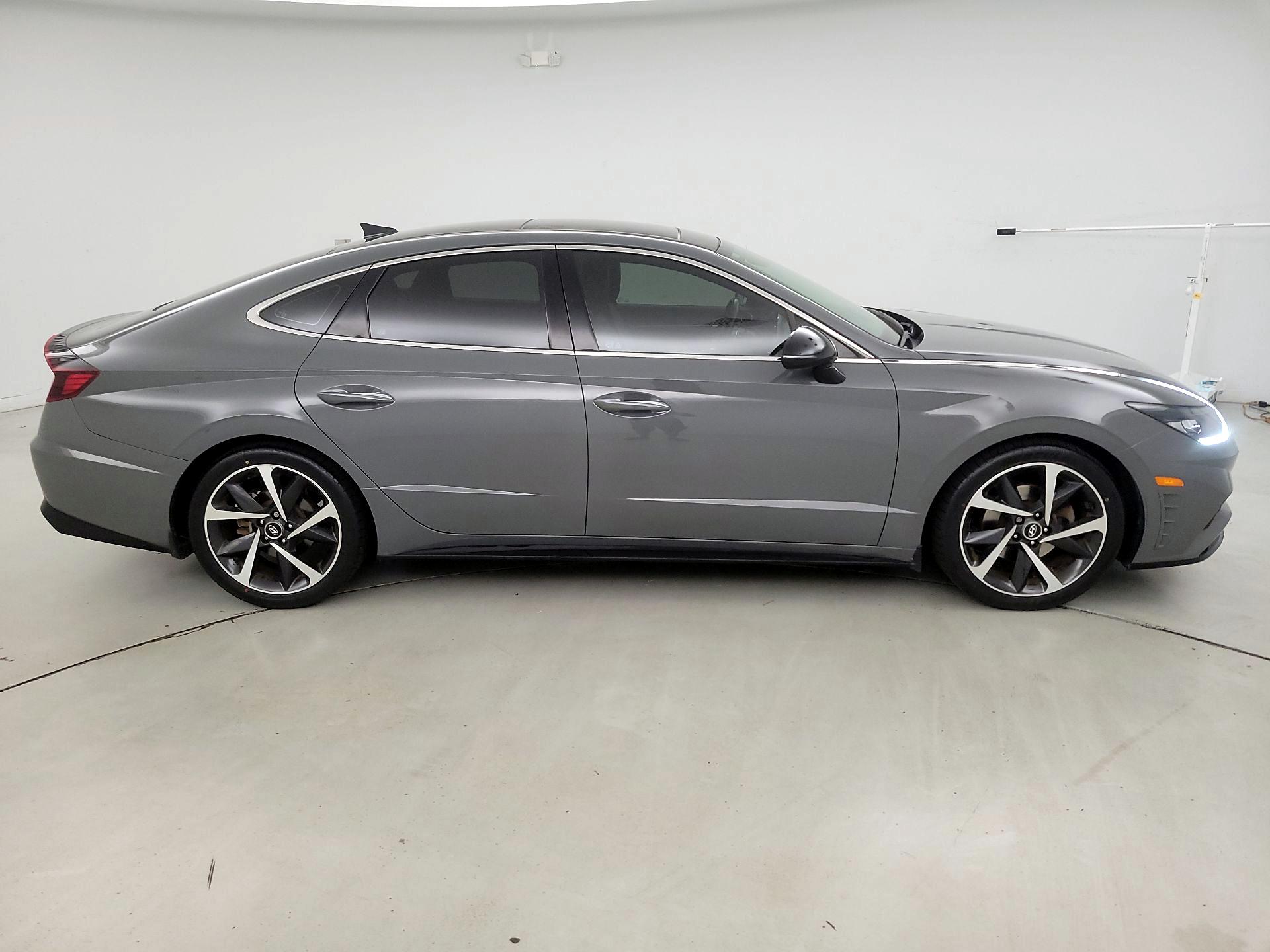 Thumbnail: 2022 Hyundai Sonata - 4