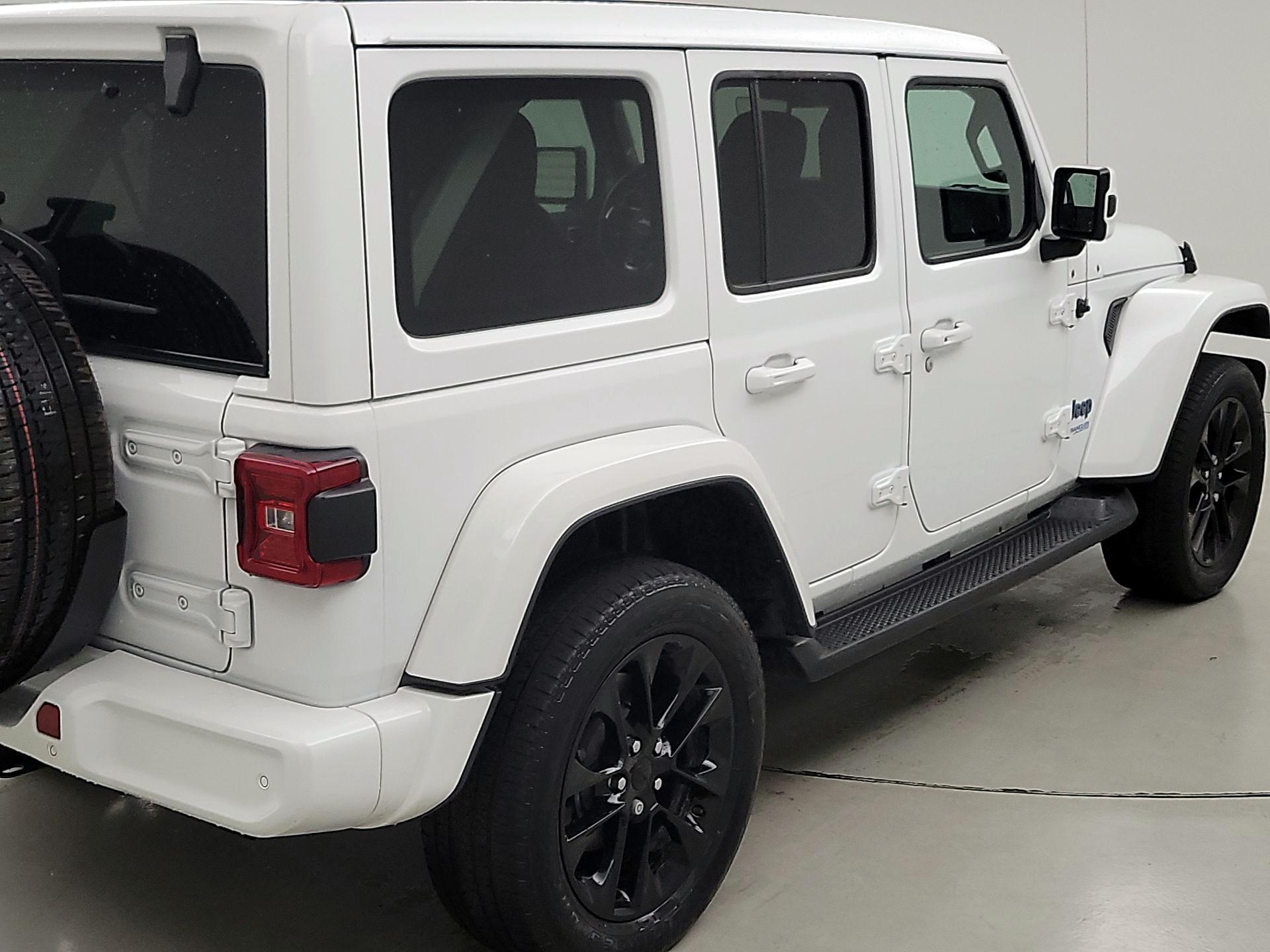 Thumbnail: 2021 Jeep Wrangler - 5