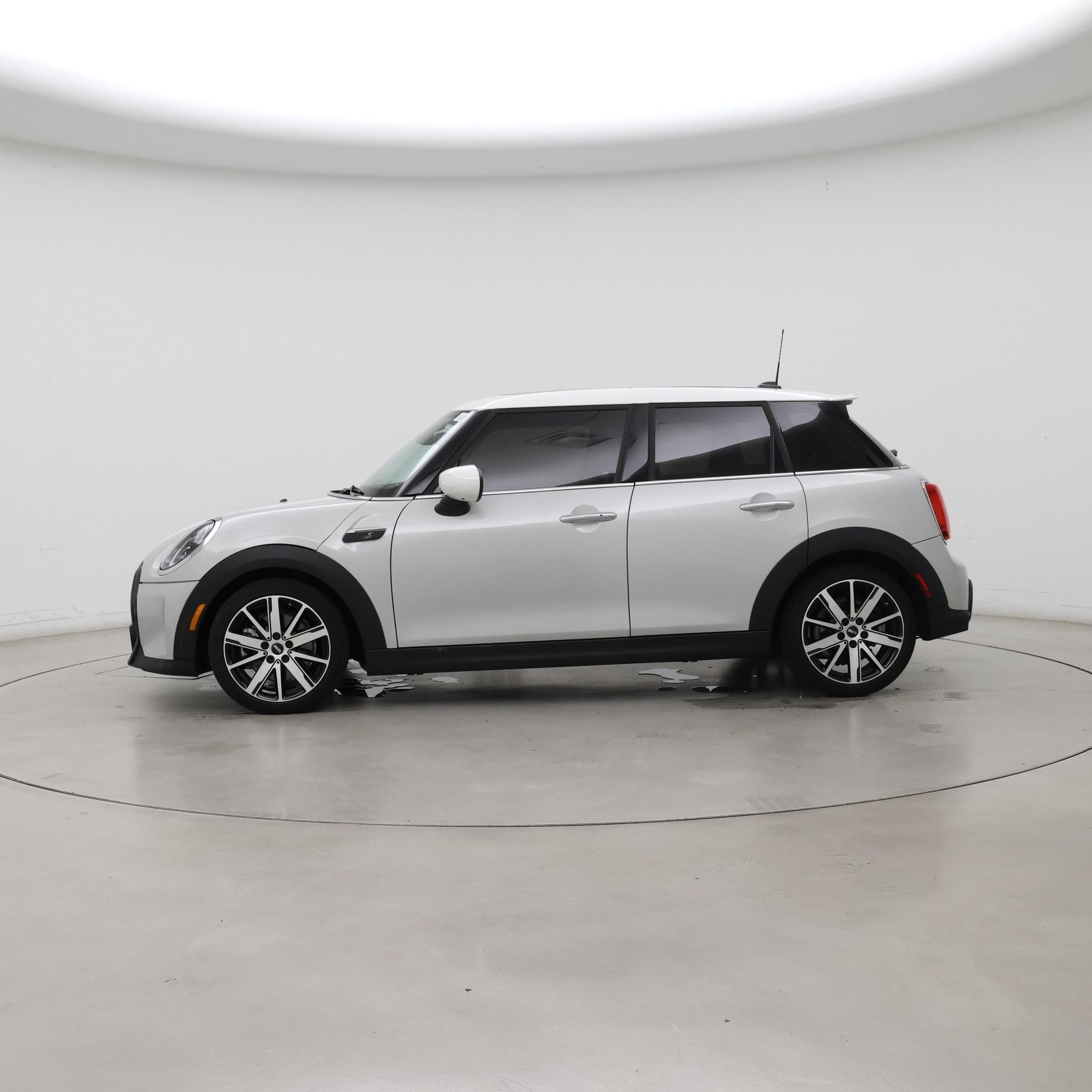 Thumbnail: 2023 MINI Cooper Hardtop - 3