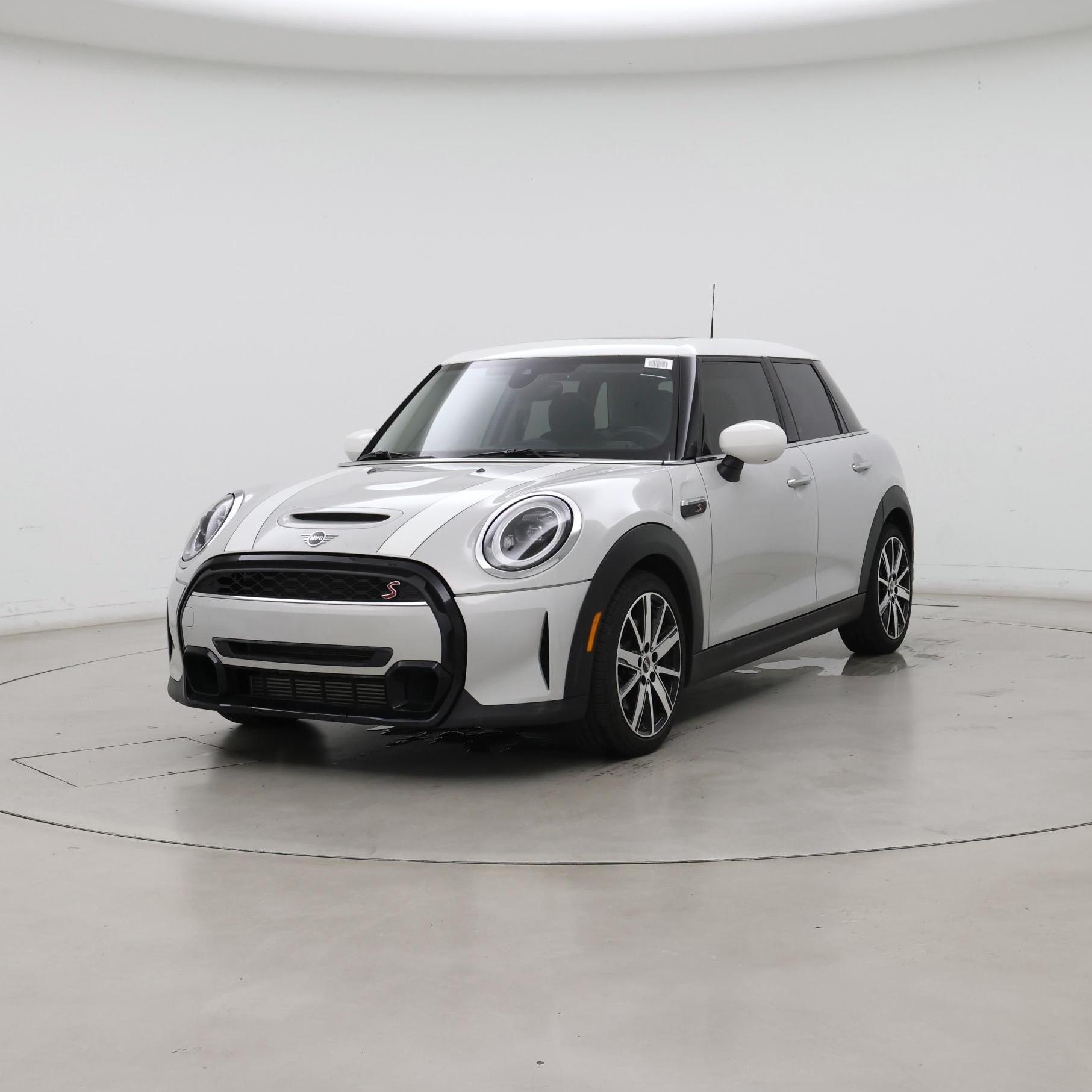 Thumbnail: 2023 MINI Cooper Hardtop - 4