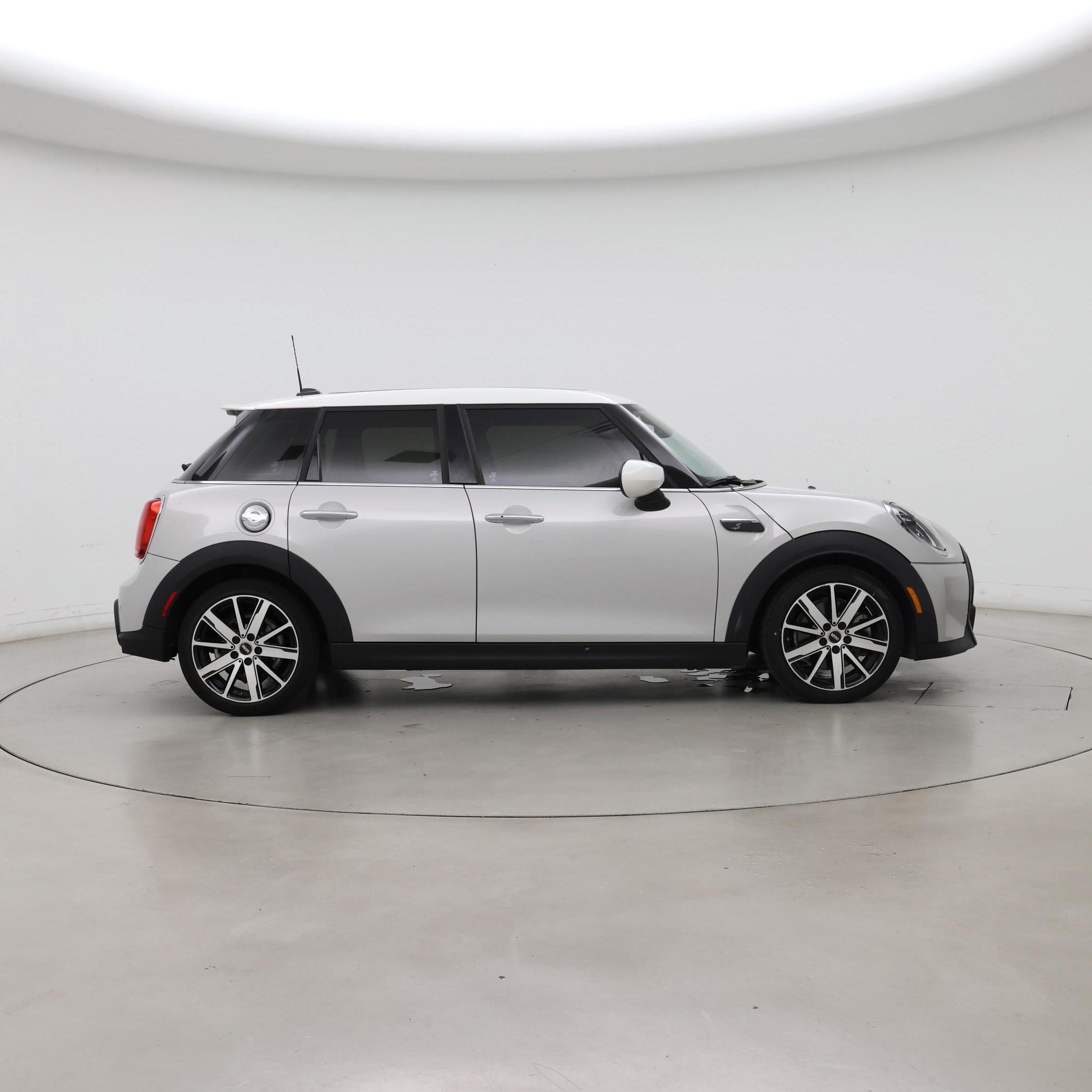 Thumbnail: 2023 MINI Cooper Hardtop - 7