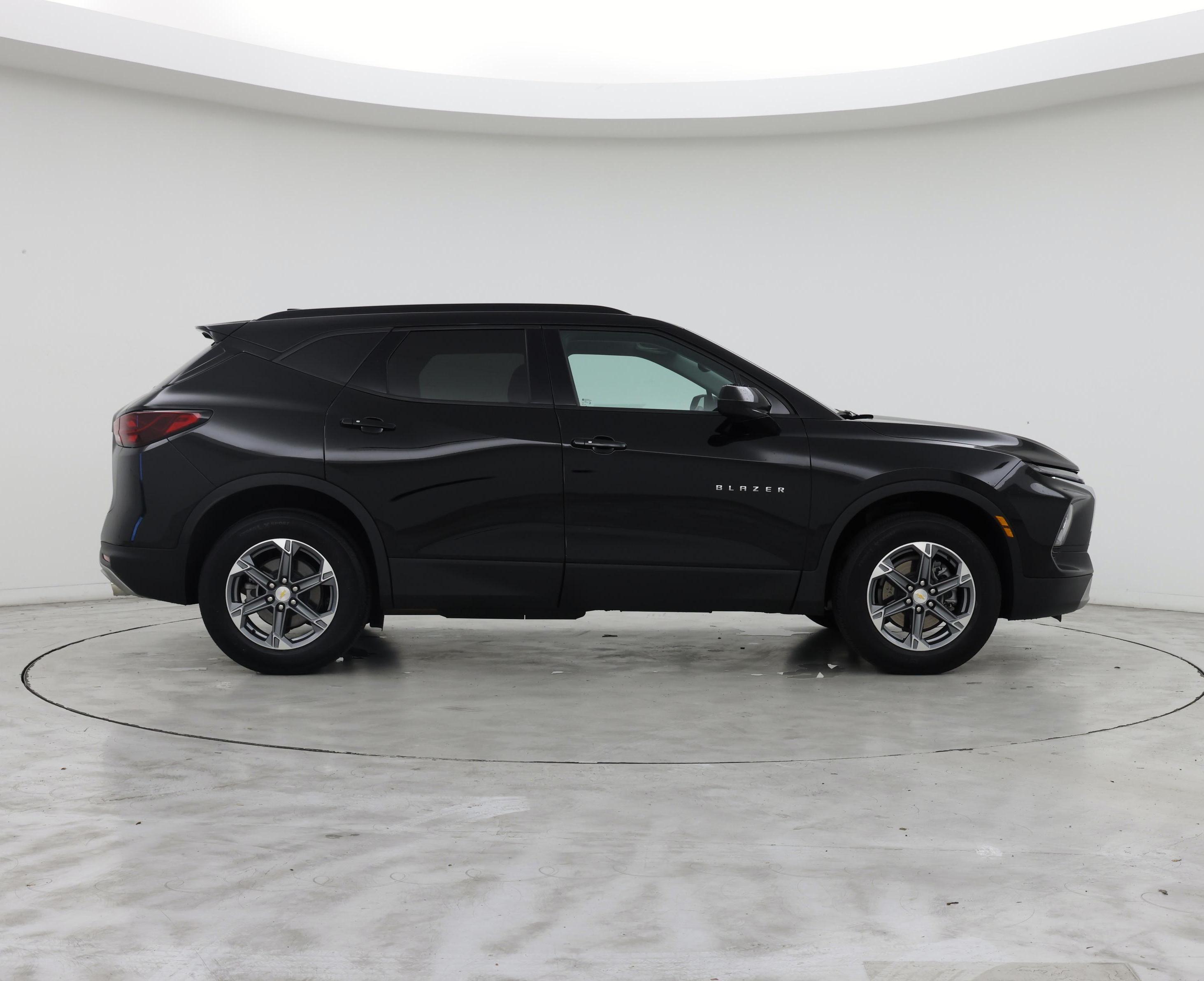 Thumbnail: 2023 Chevrolet Blazer - 7