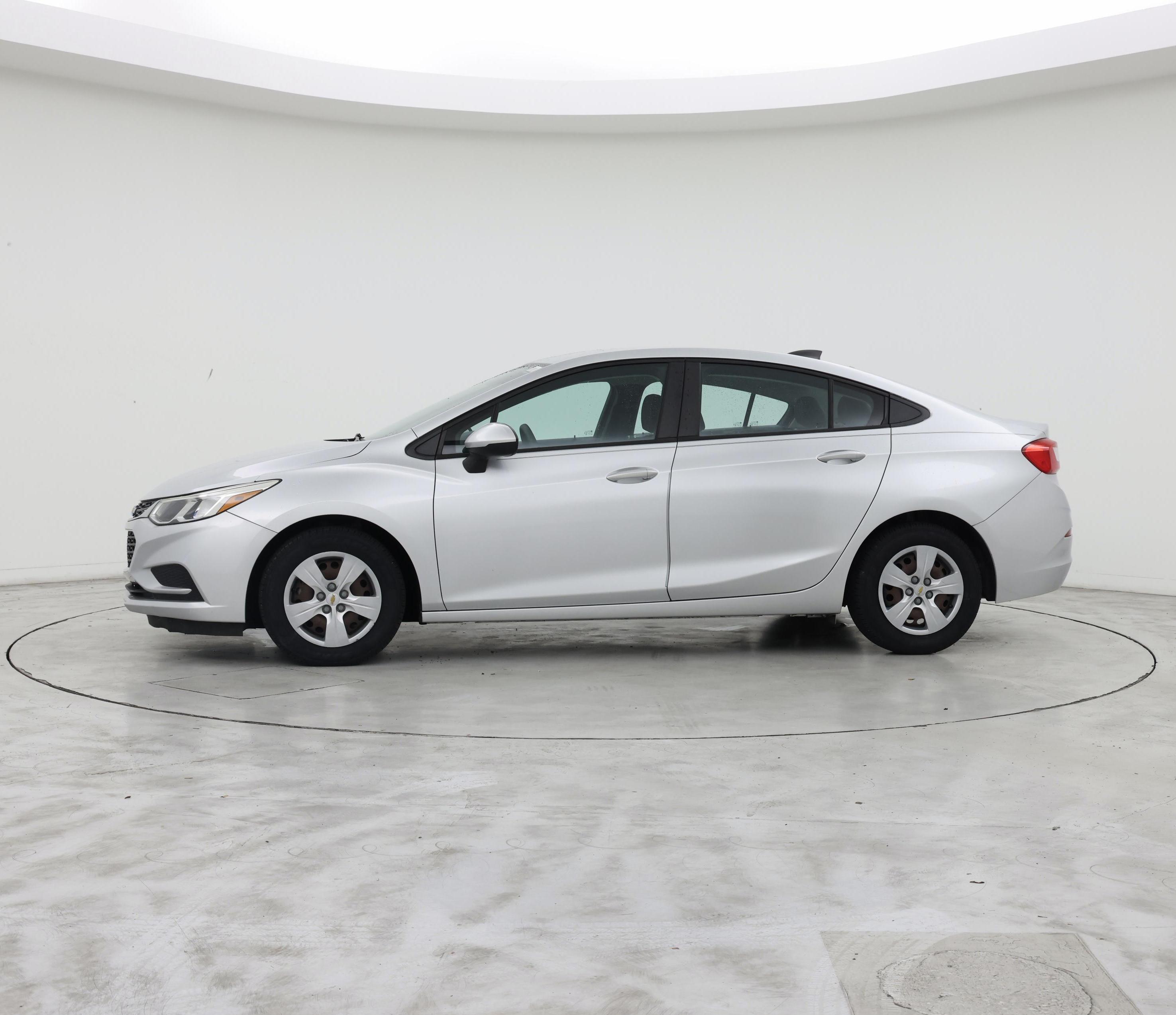 Thumbnail: 2017 Chevrolet Cruze - 3