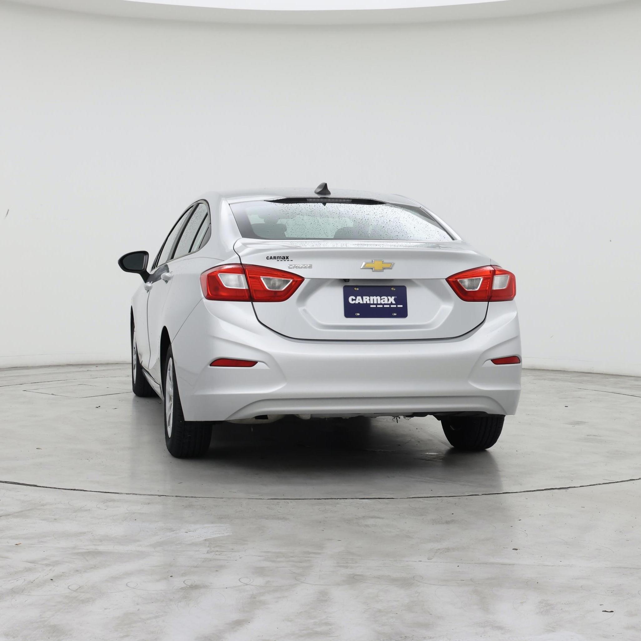 Thumbnail: 2017 Chevrolet Cruze - 6
