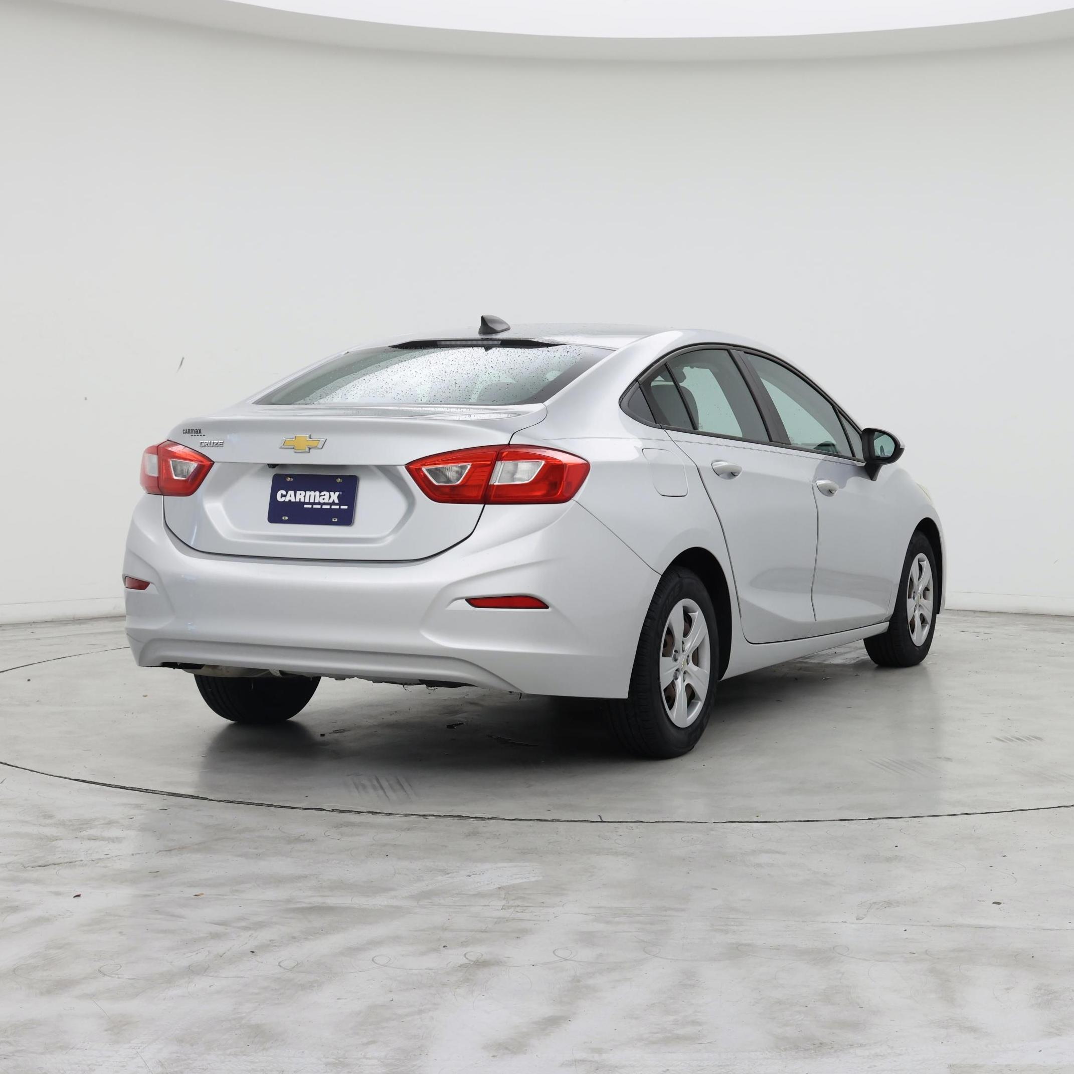 Thumbnail: 2017 Chevrolet Cruze - 8