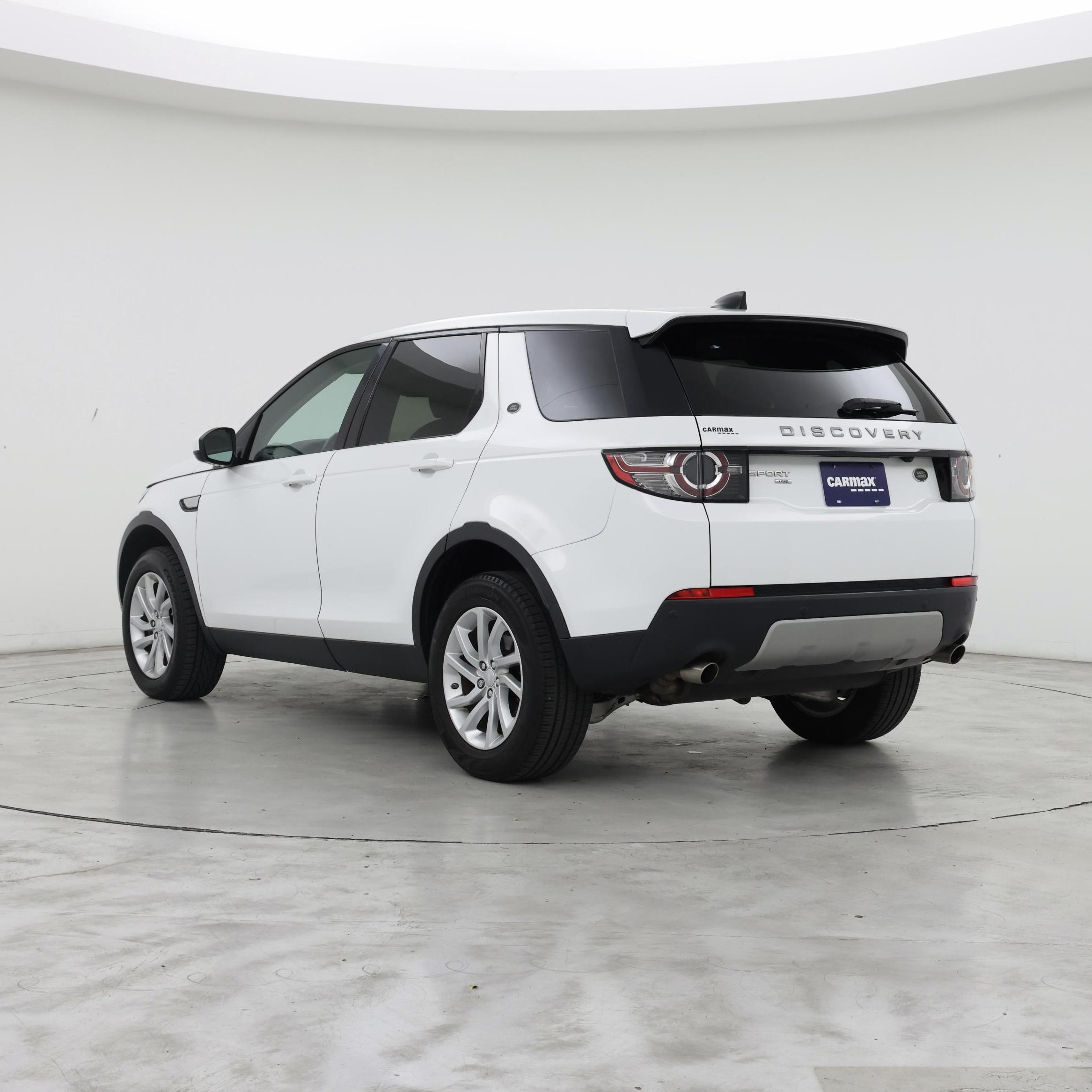 Thumbnail: 2018 Land Rover Discovery Sport - 2