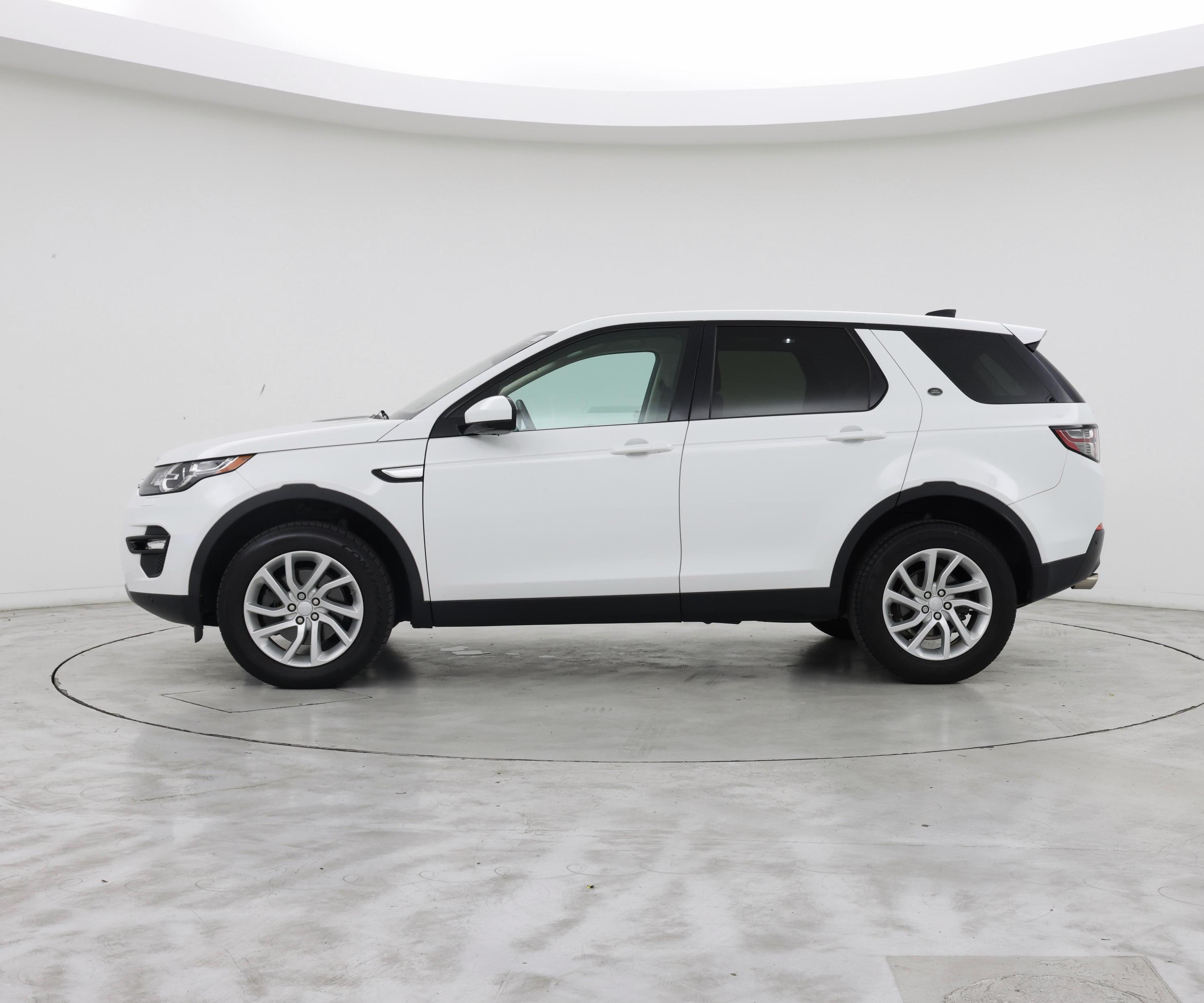 Thumbnail: 2018 Land Rover Discovery Sport - 3