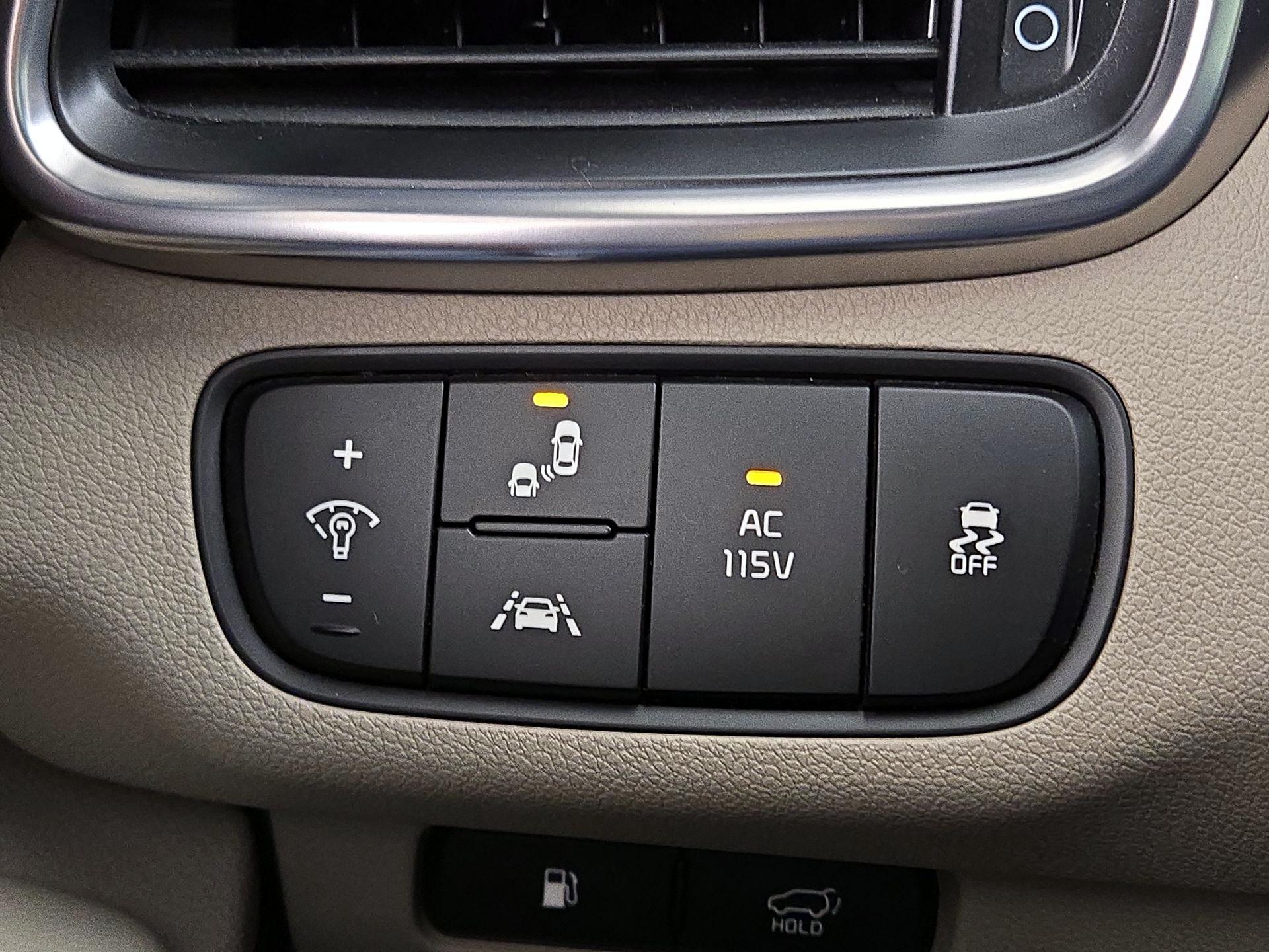 Thumbnail: 2017 Kia Sorento - 13