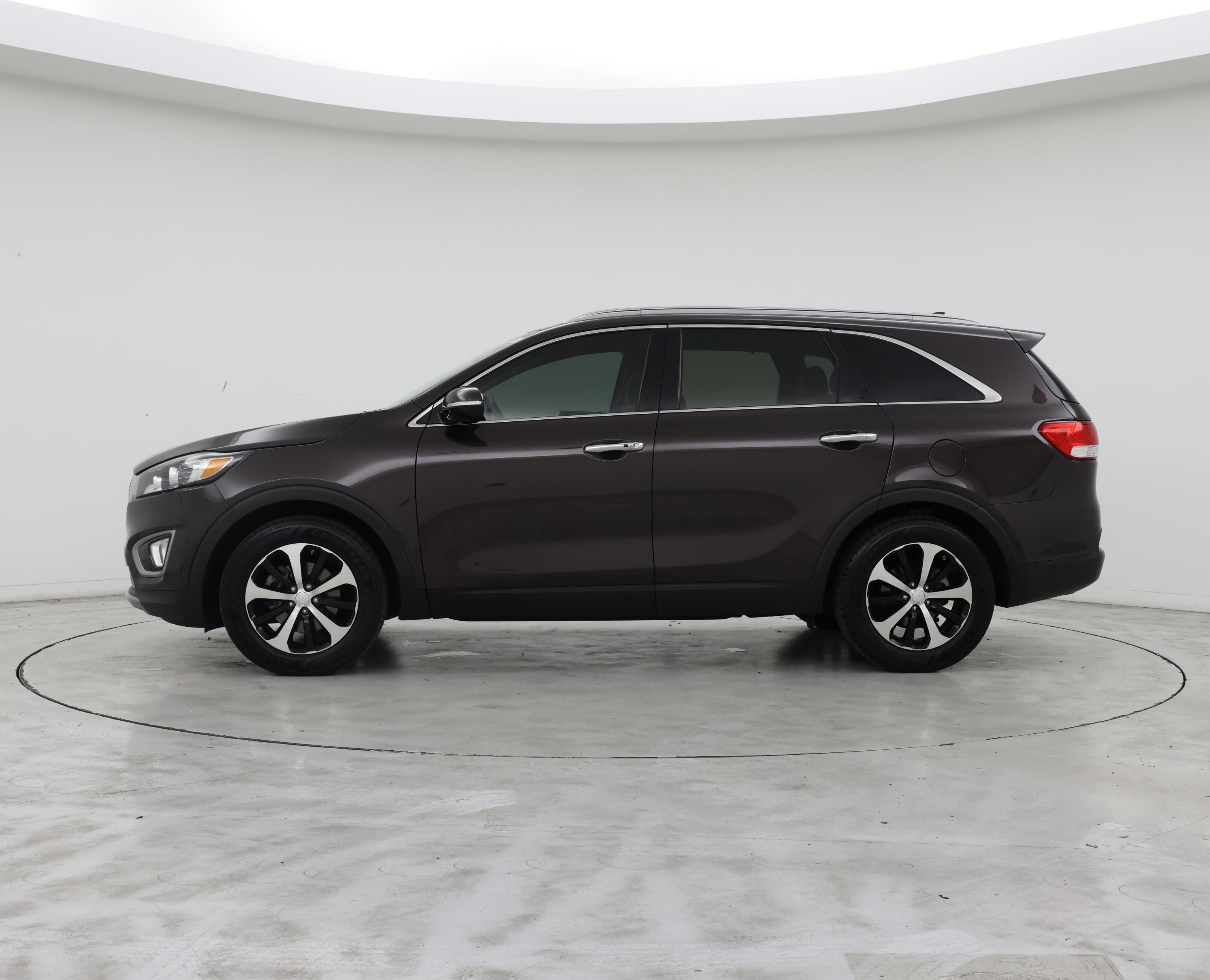 Thumbnail: 2017 Kia Sorento - 3